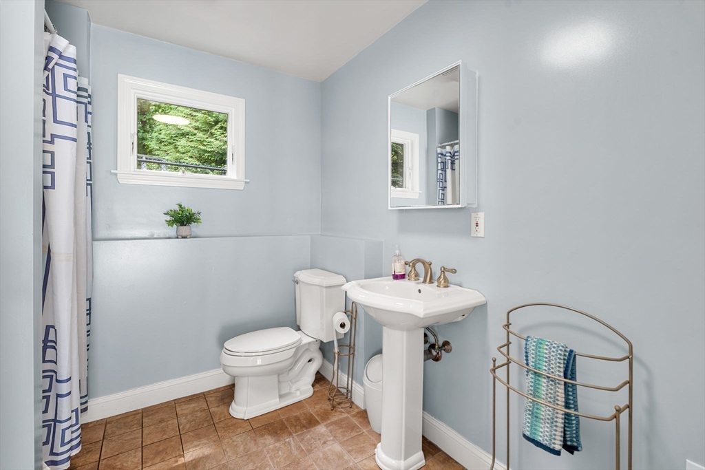 23 Pleasant Valley Rd