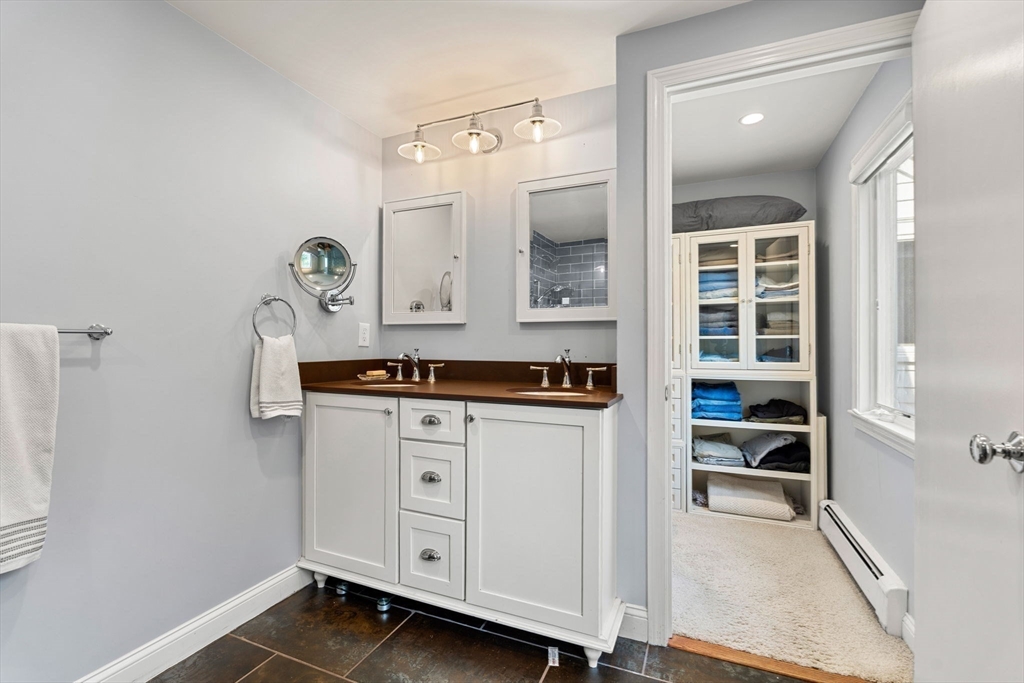 23 Pleasant Valley Rd