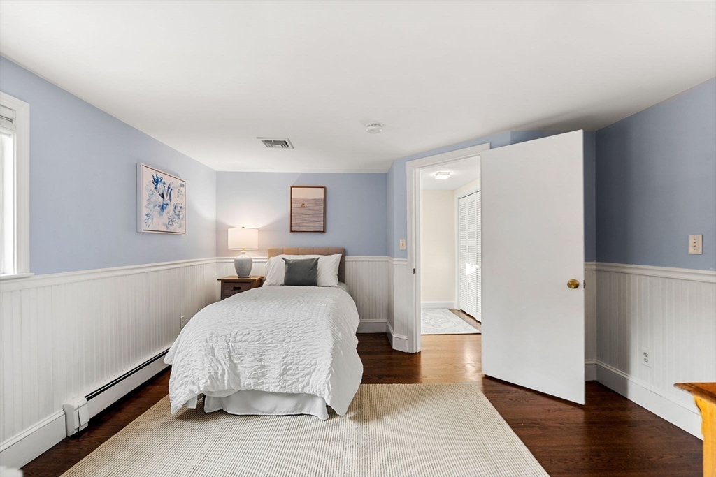 23 Pleasant Valley Rd