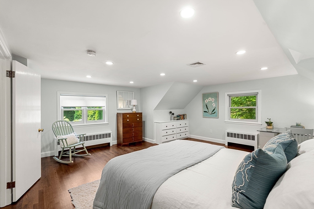 23 Pleasant Valley Rd