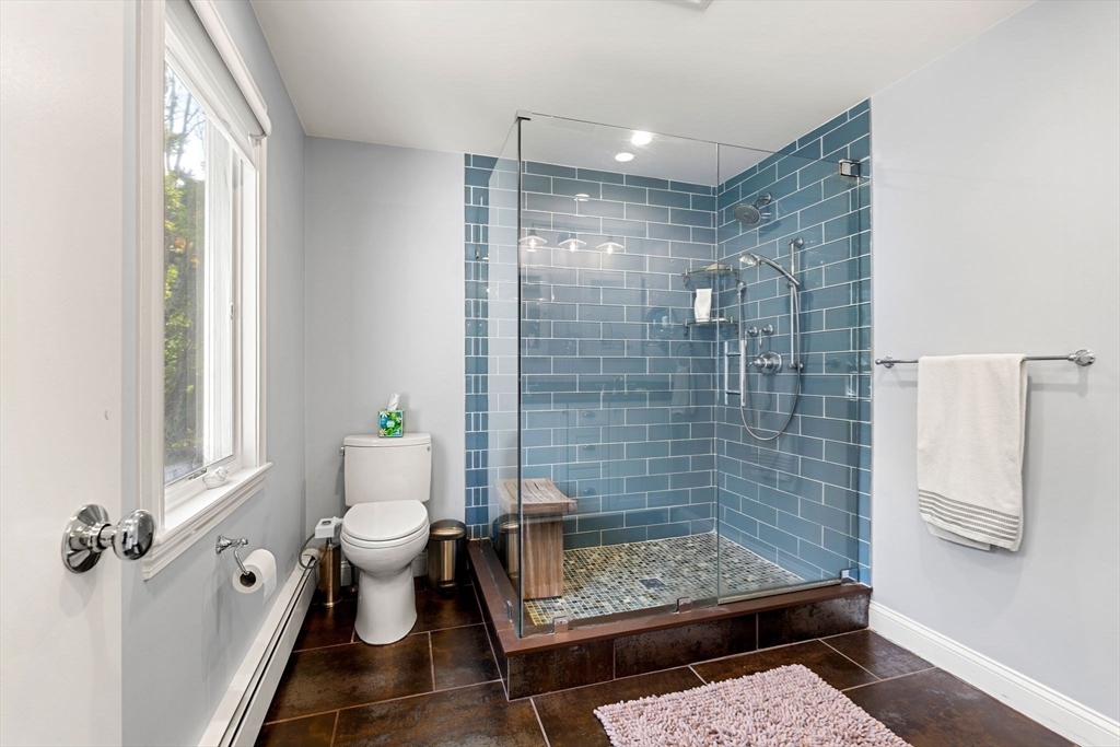 23 Pleasant Valley Rd