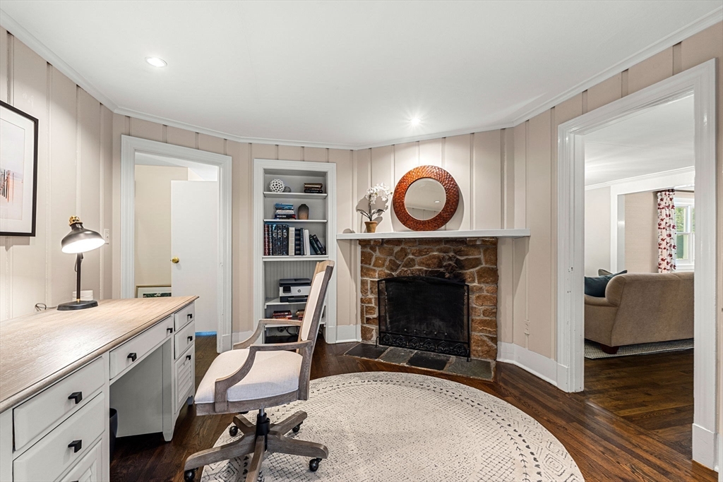 23 Pleasant Valley Rd