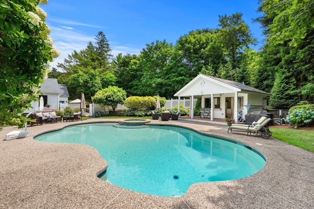 23 Pleasant Valley Rd