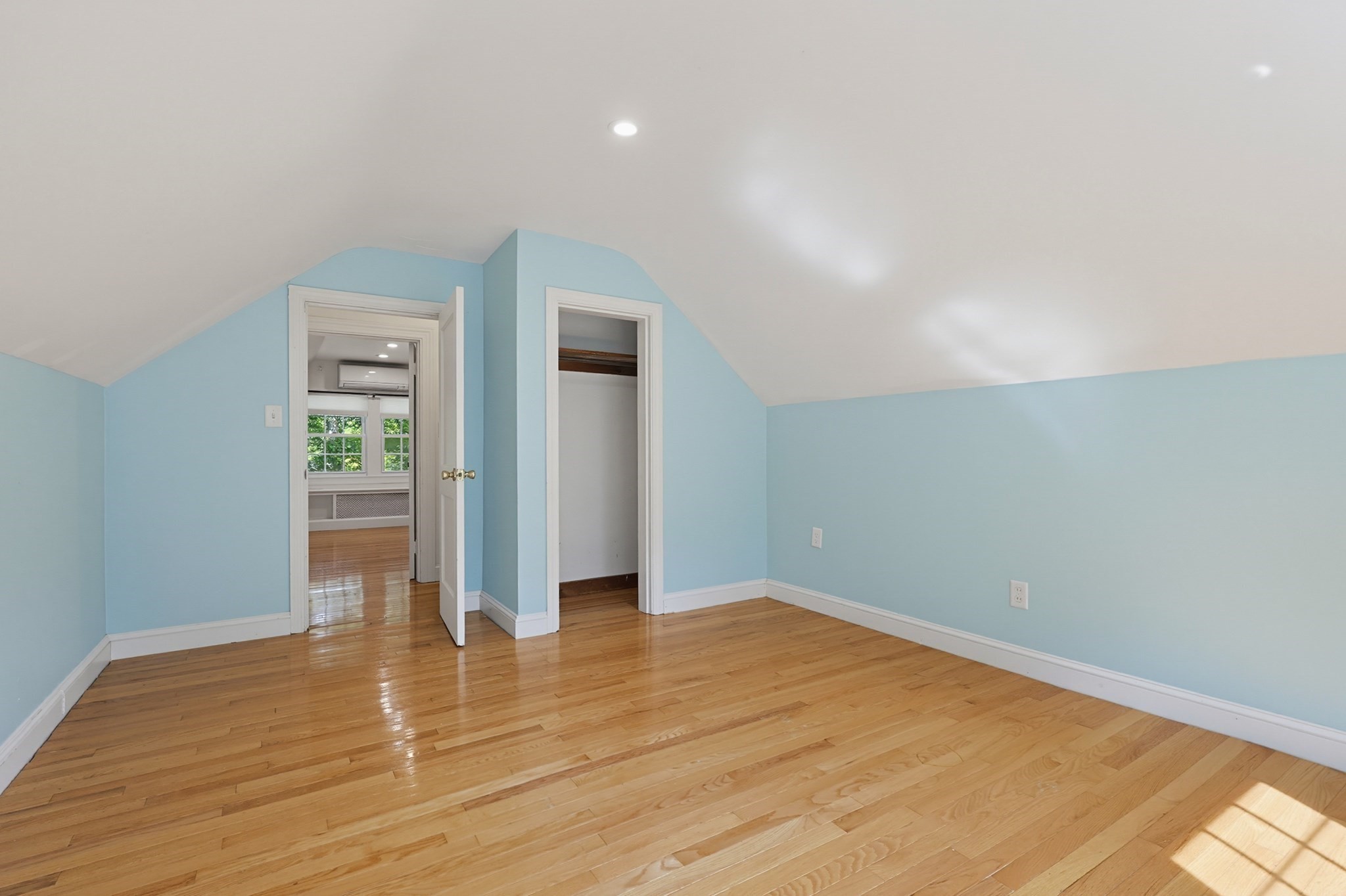 50 Rustic Rd