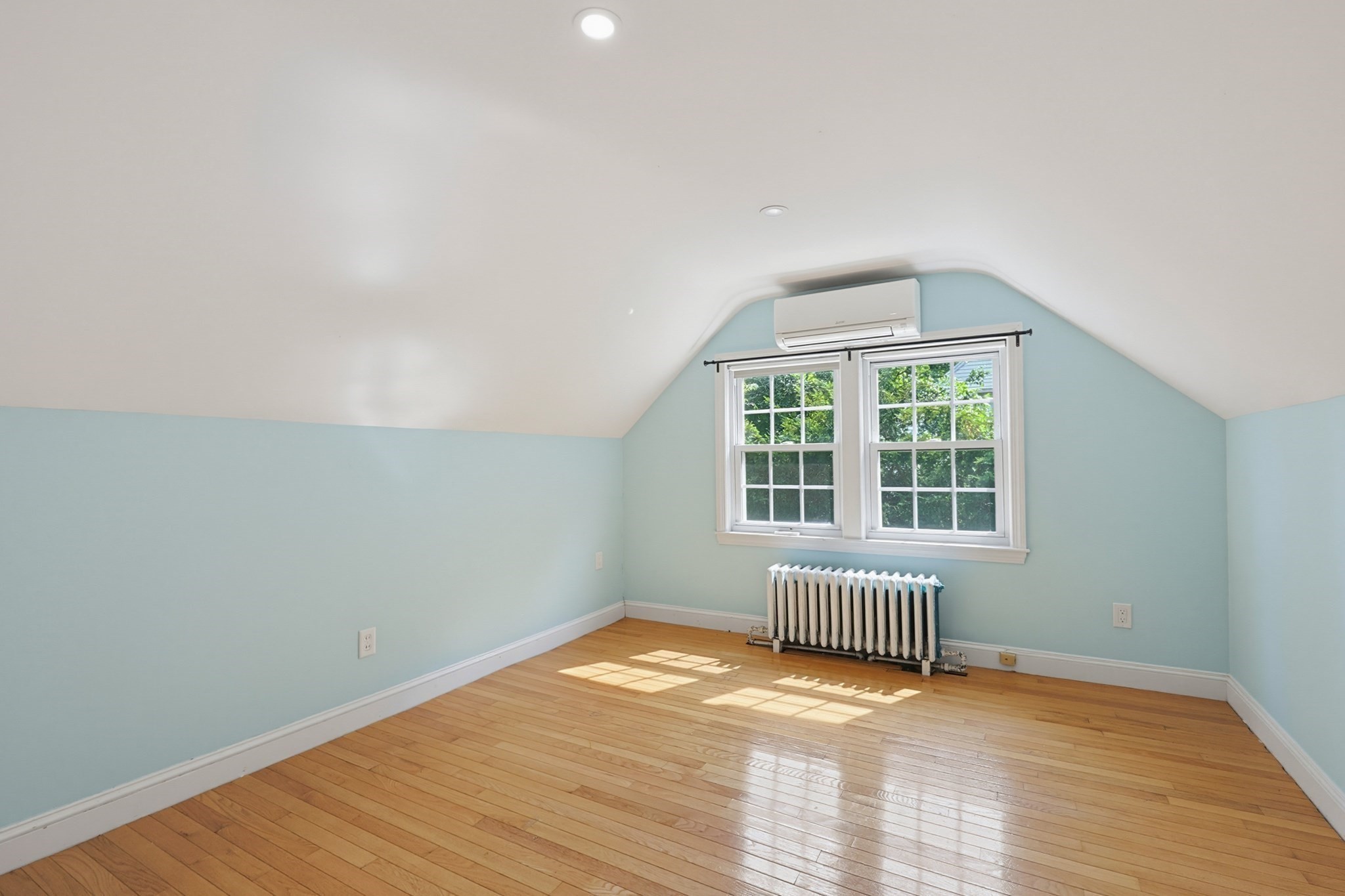 50 Rustic Rd
