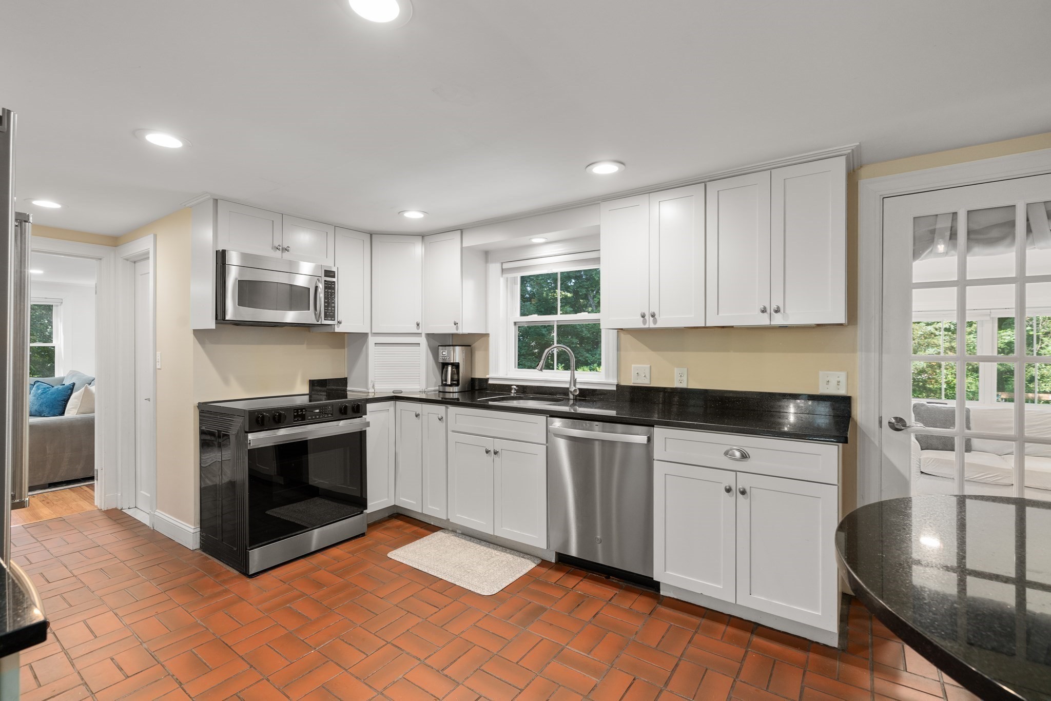 14 Fuller Brook Ave