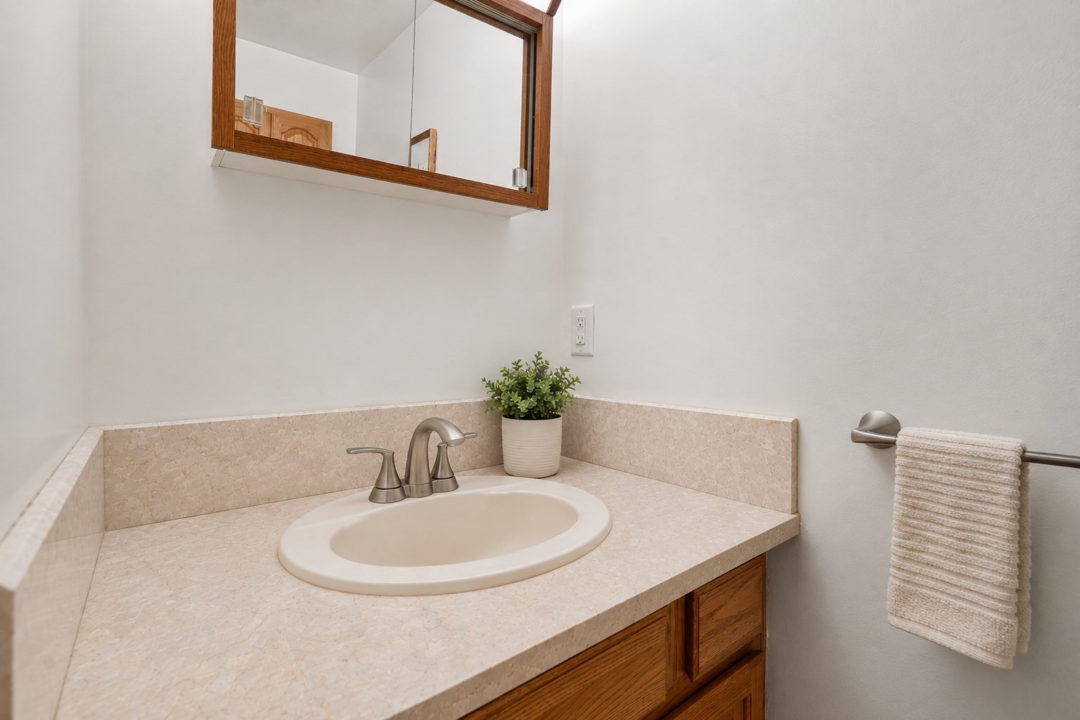 55 Littleton Rd # 11B