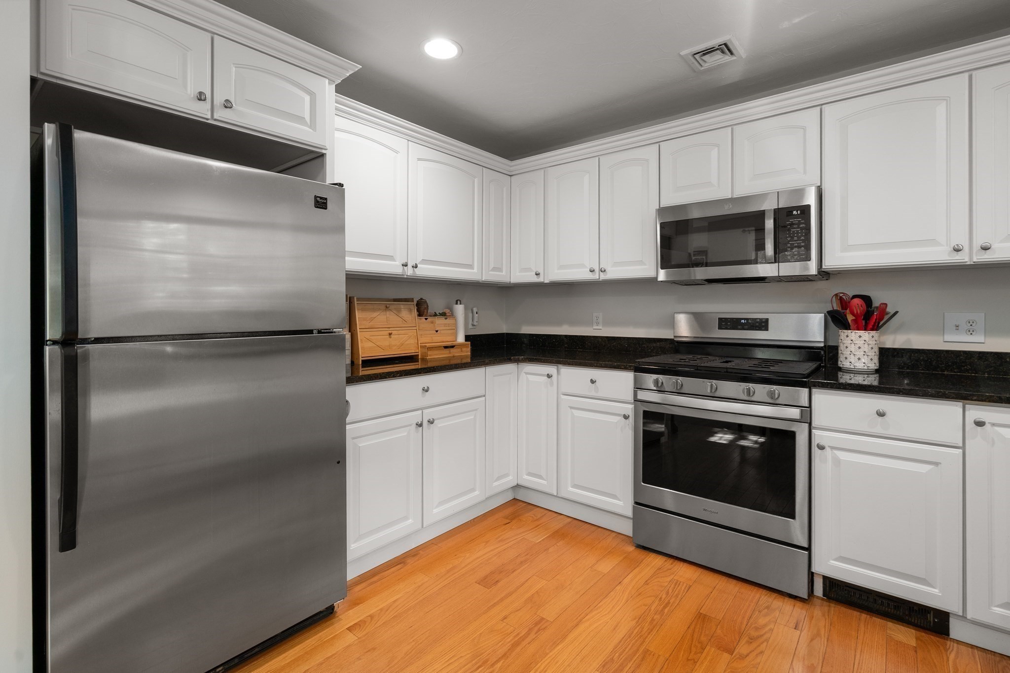 23 Sandy Cir # 23