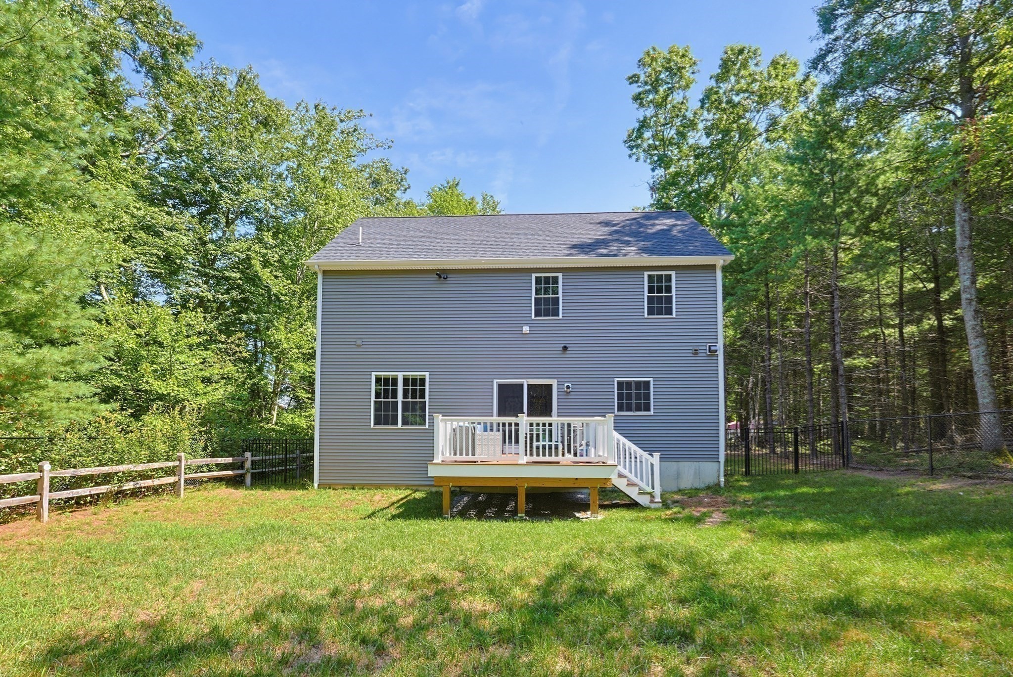 74 King Philip Rd