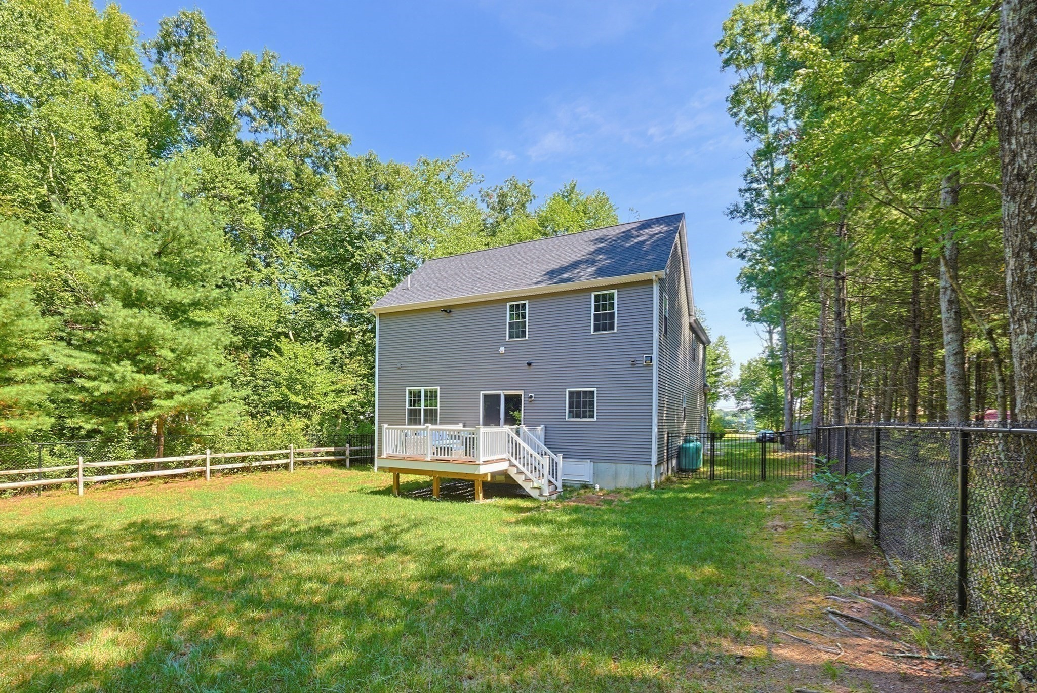 74 King Philip Rd