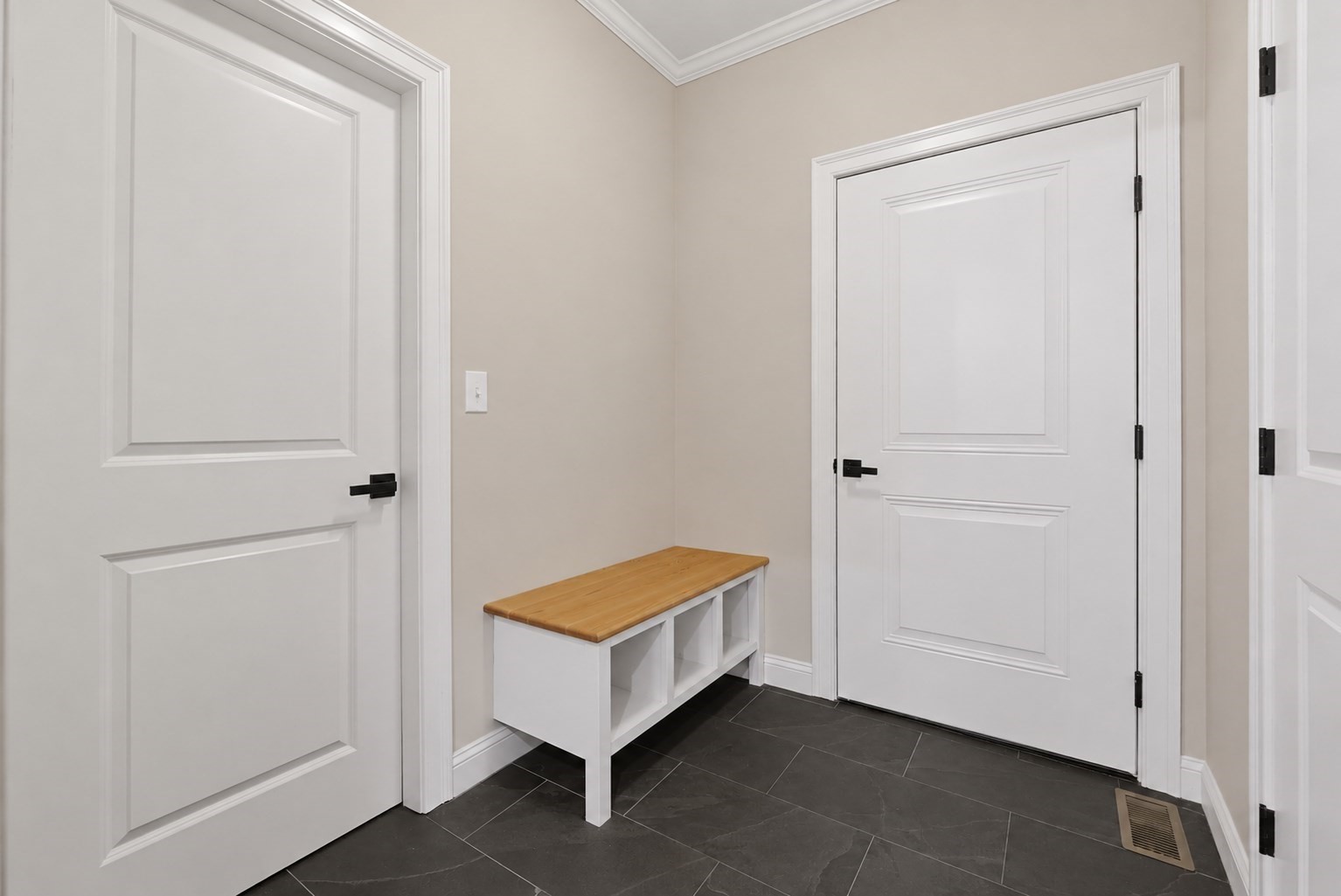 74 King Philip Rd