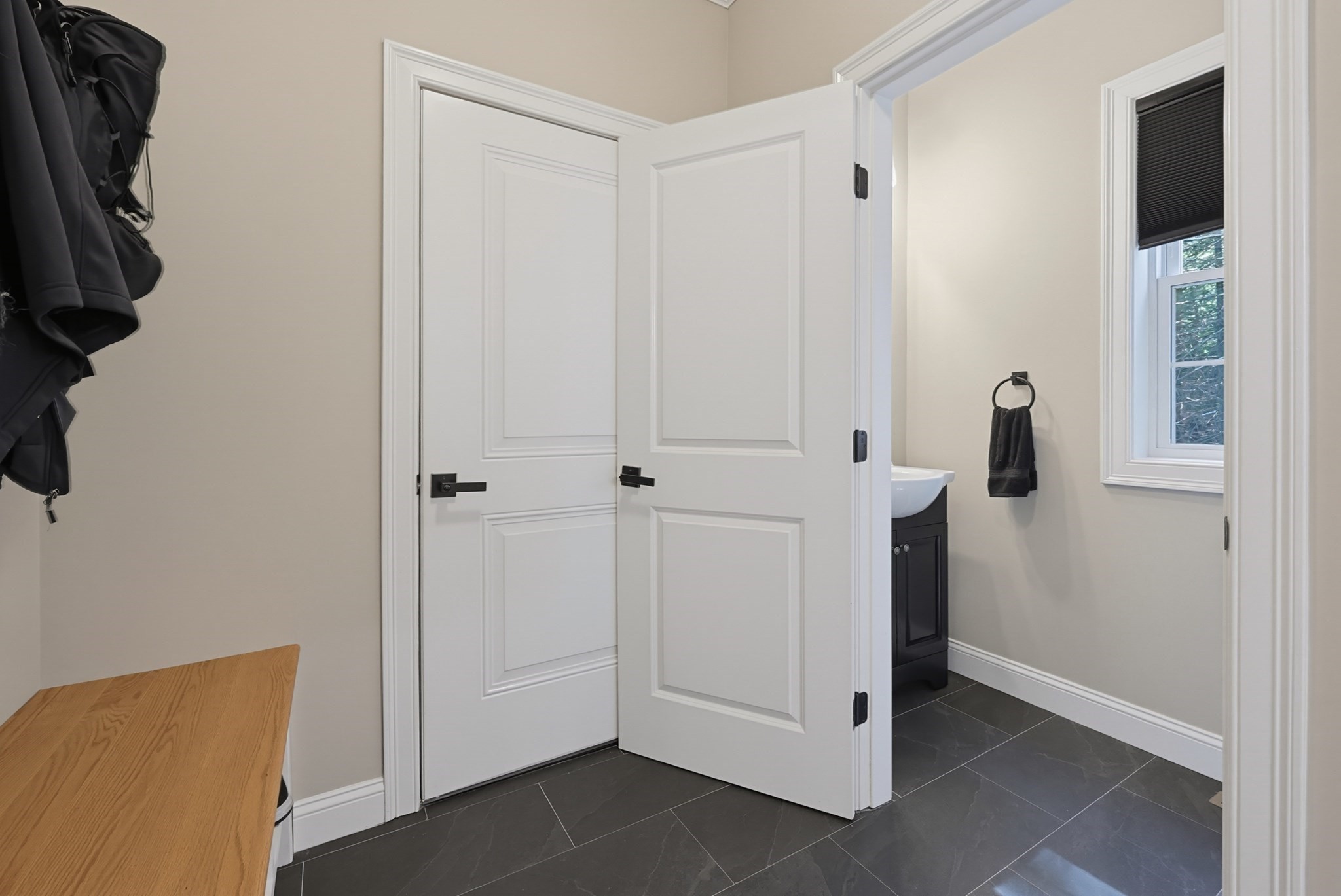 74 King Philip Rd
