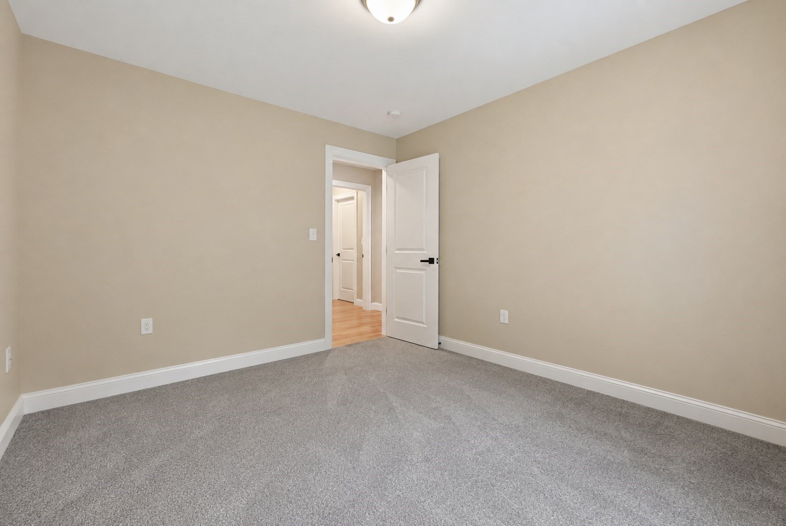 74 King Philip Rd
