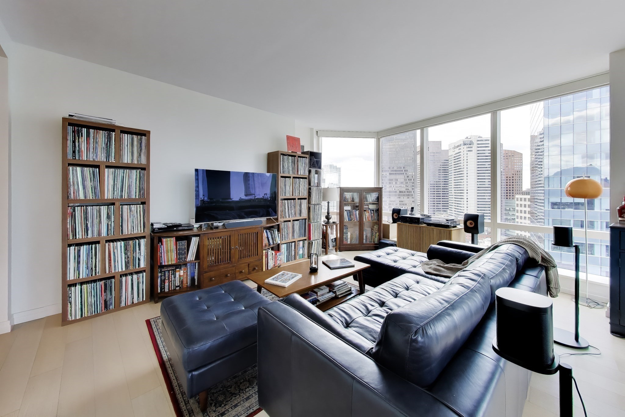 1 Franklin St # 2608