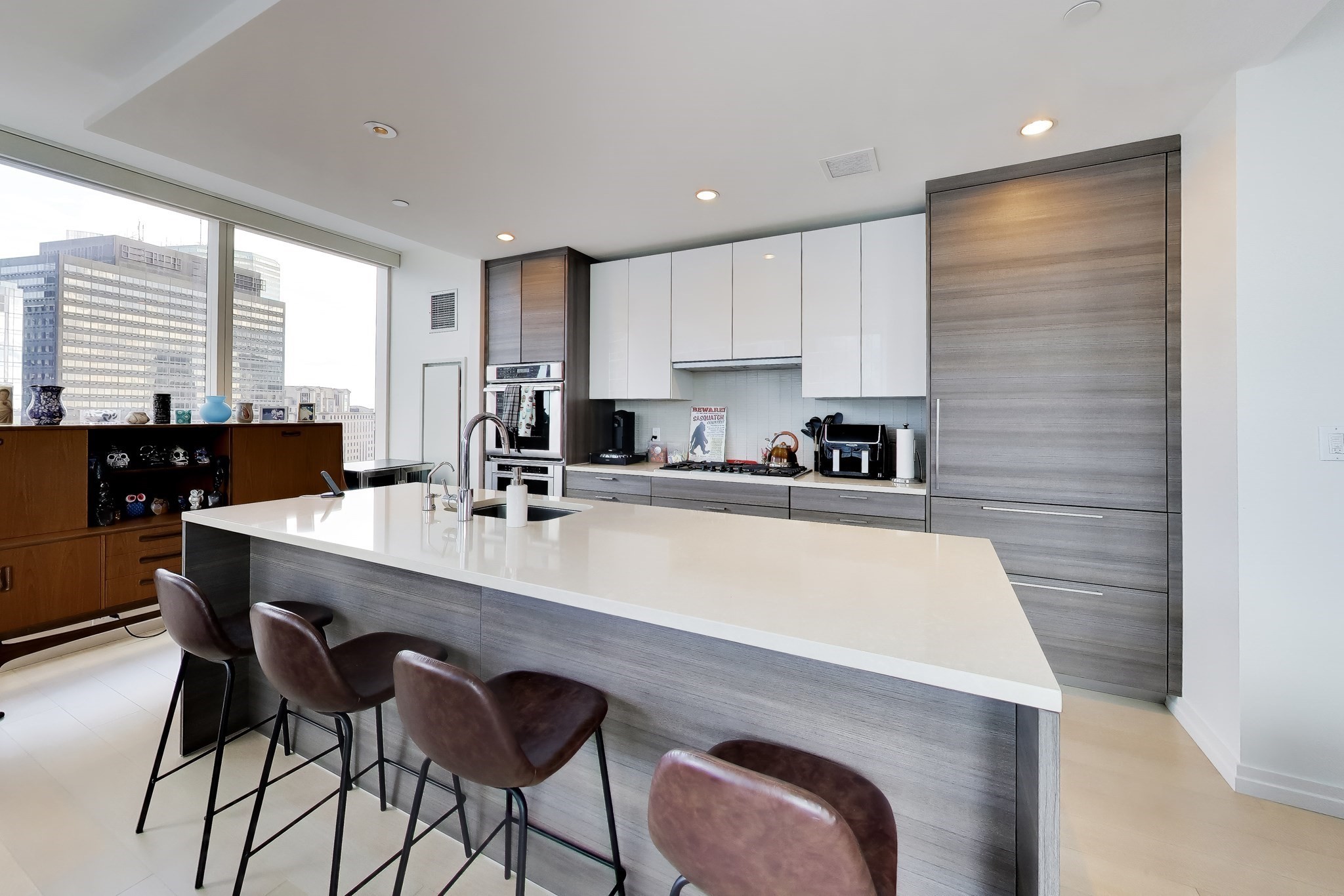 1 Franklin St # 2608