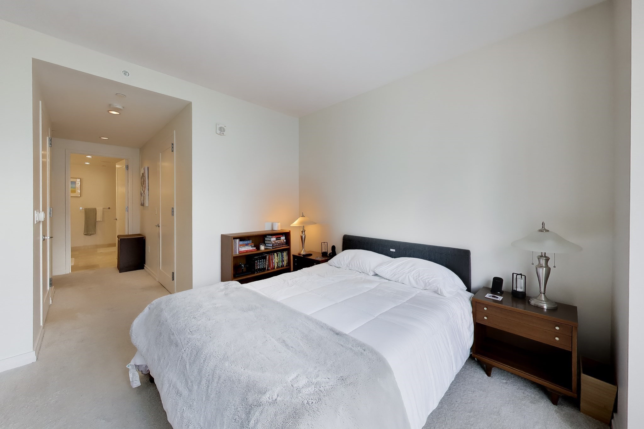 1 Franklin St # 2608