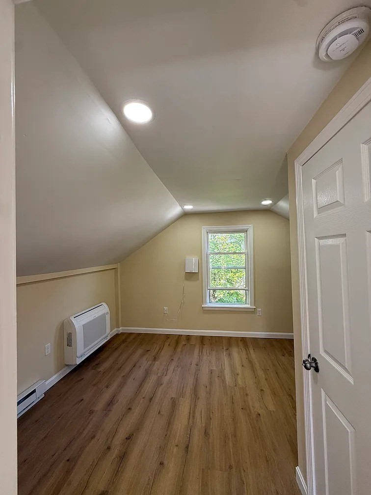 1 Pond Place # 1