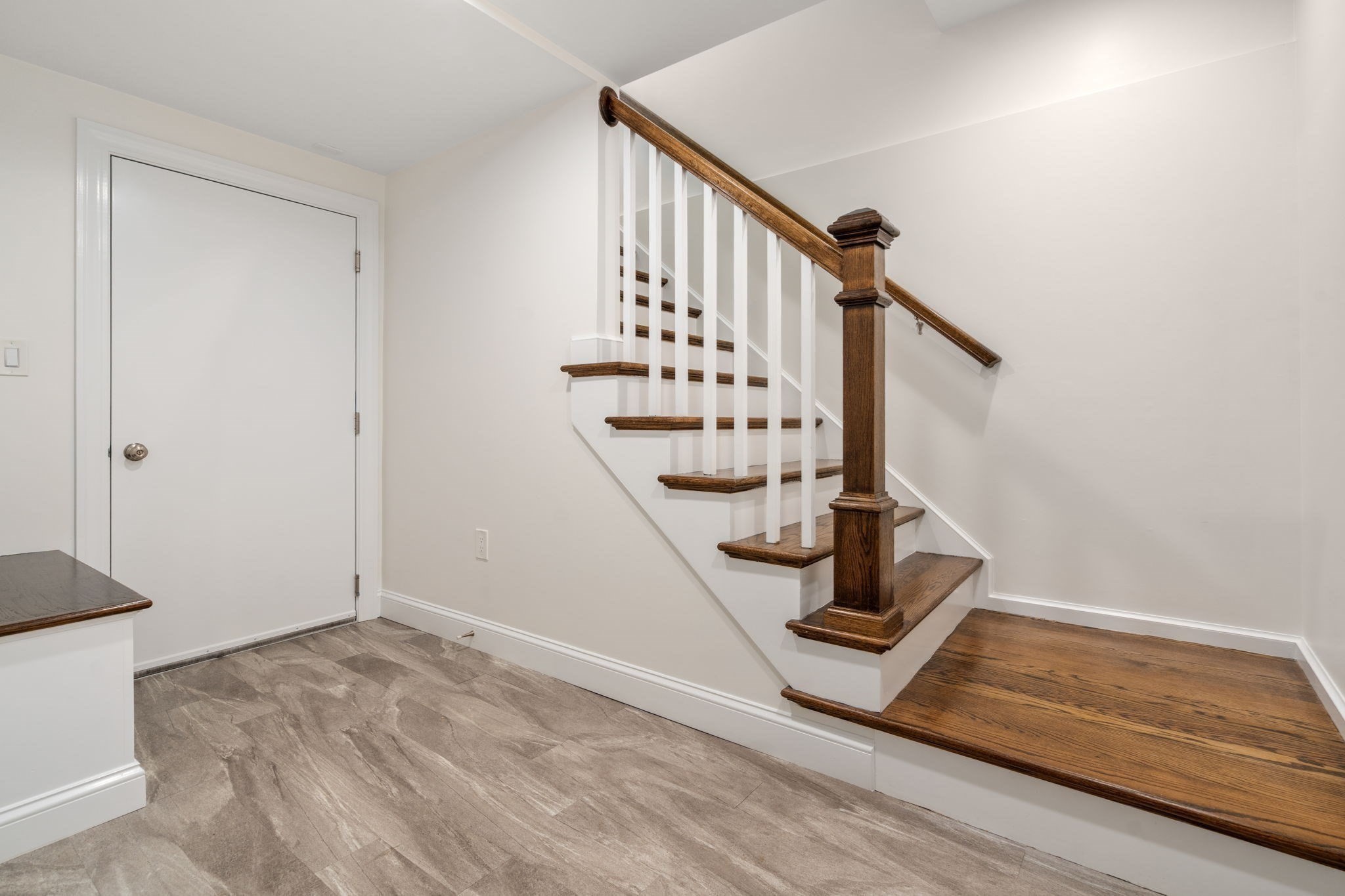 10 Gale St # 1
