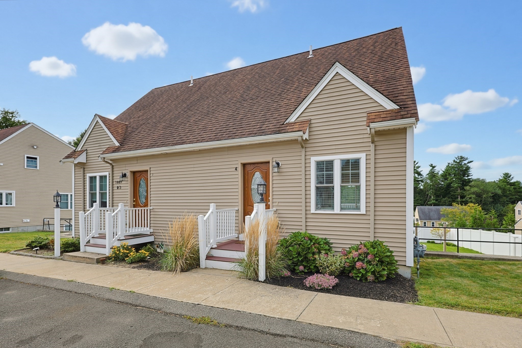 1449 Main St # 4