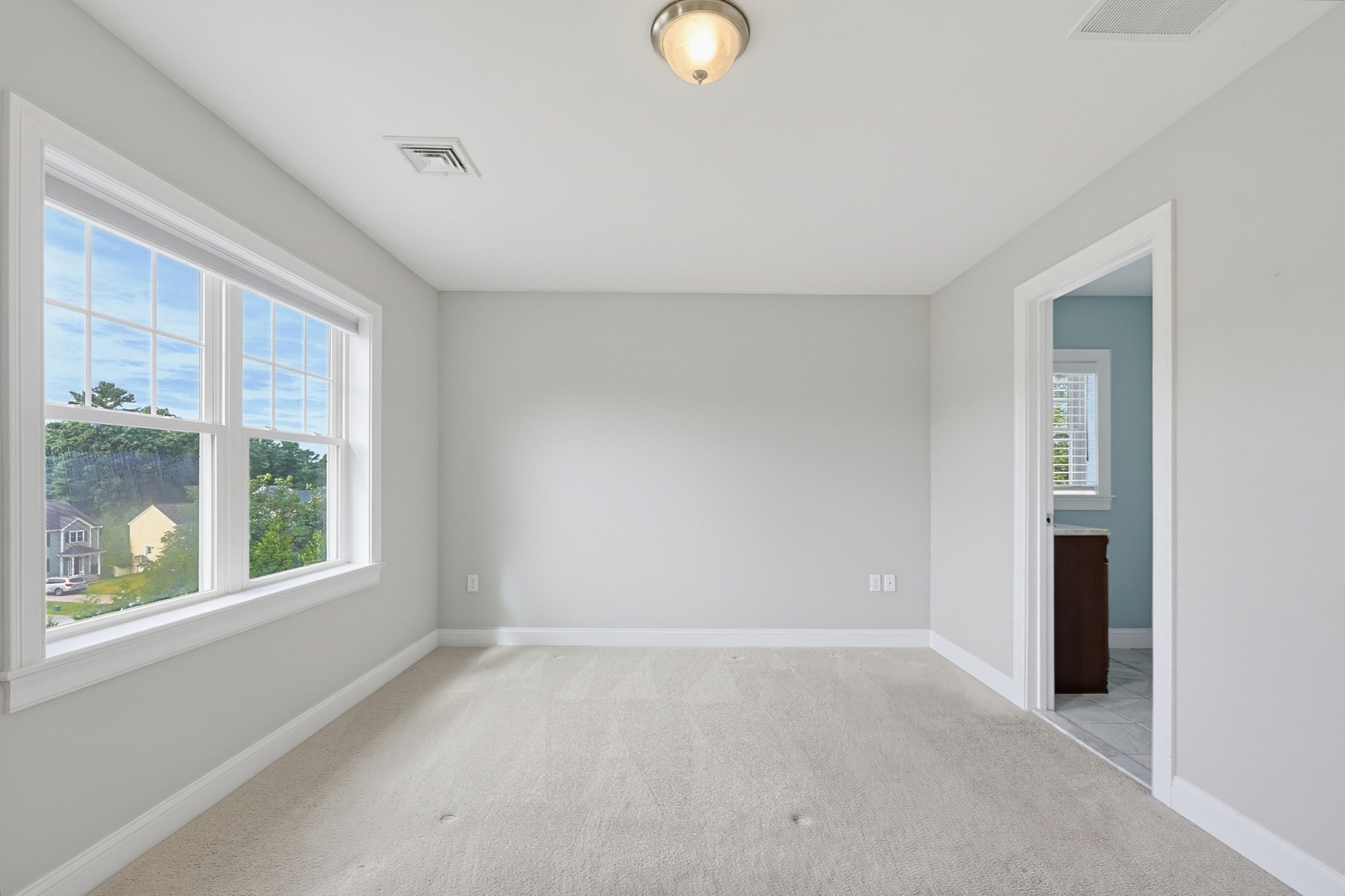 1449 Main St # 4