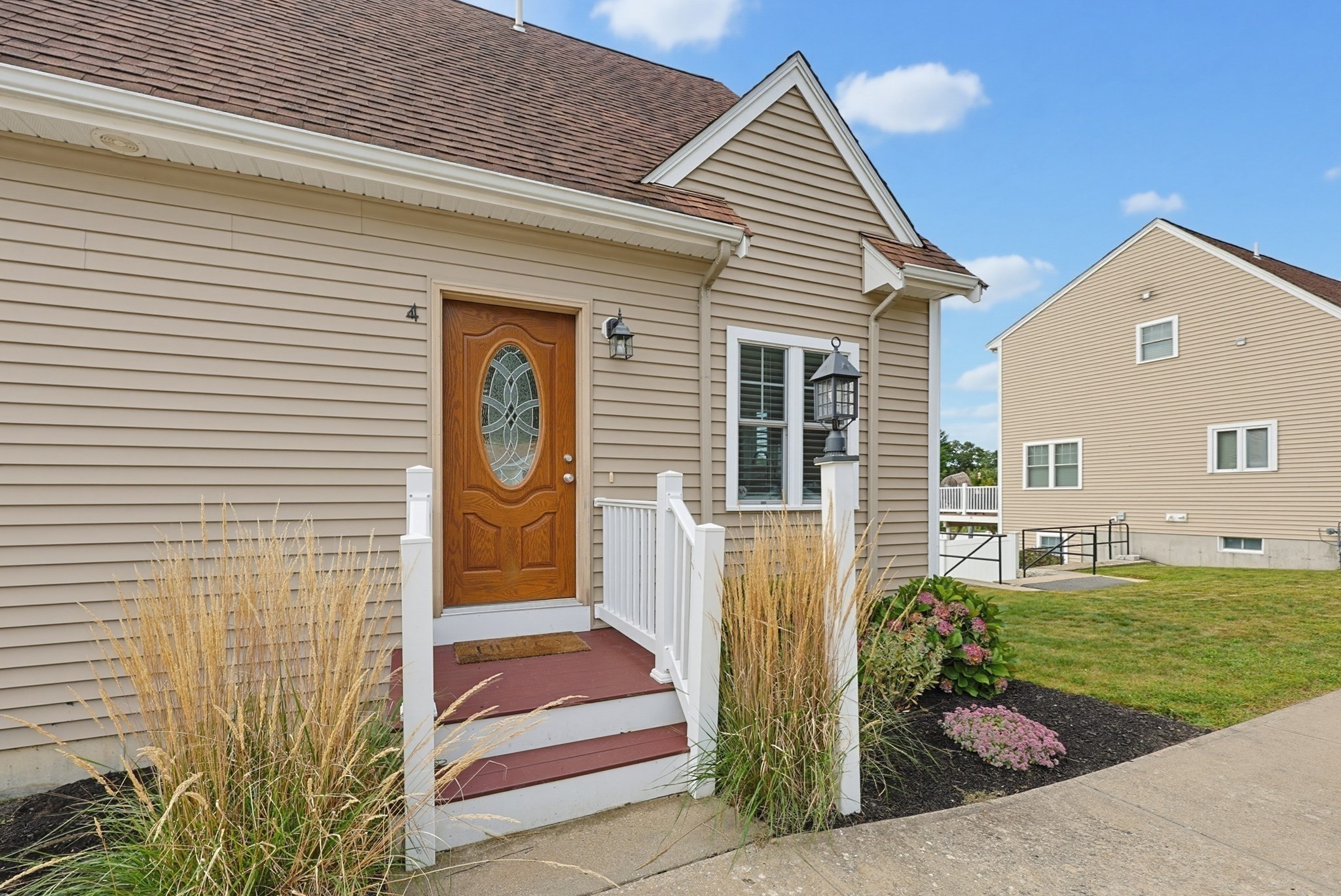 1449 Main St # 4