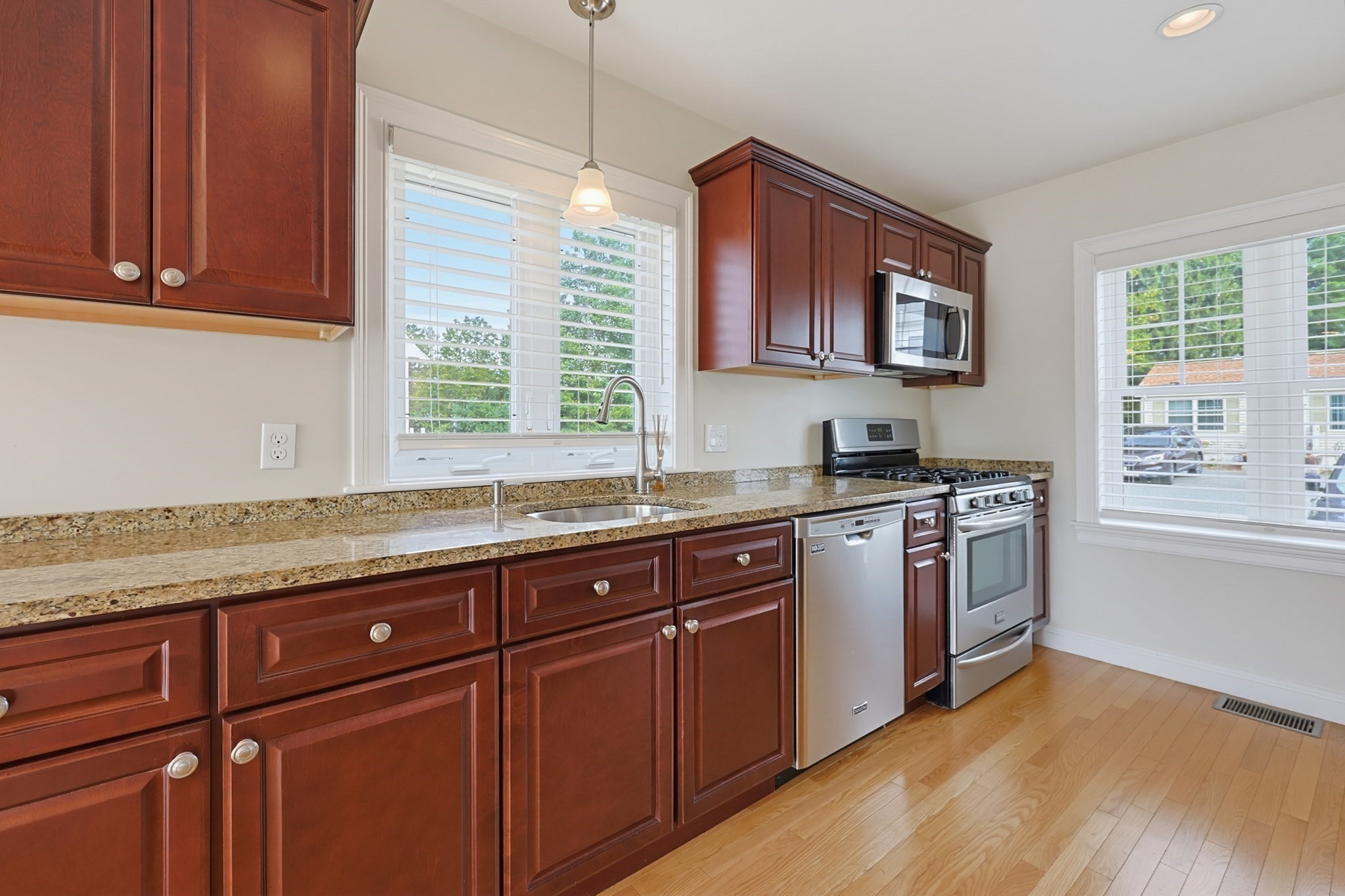 1449 Main St # 4
