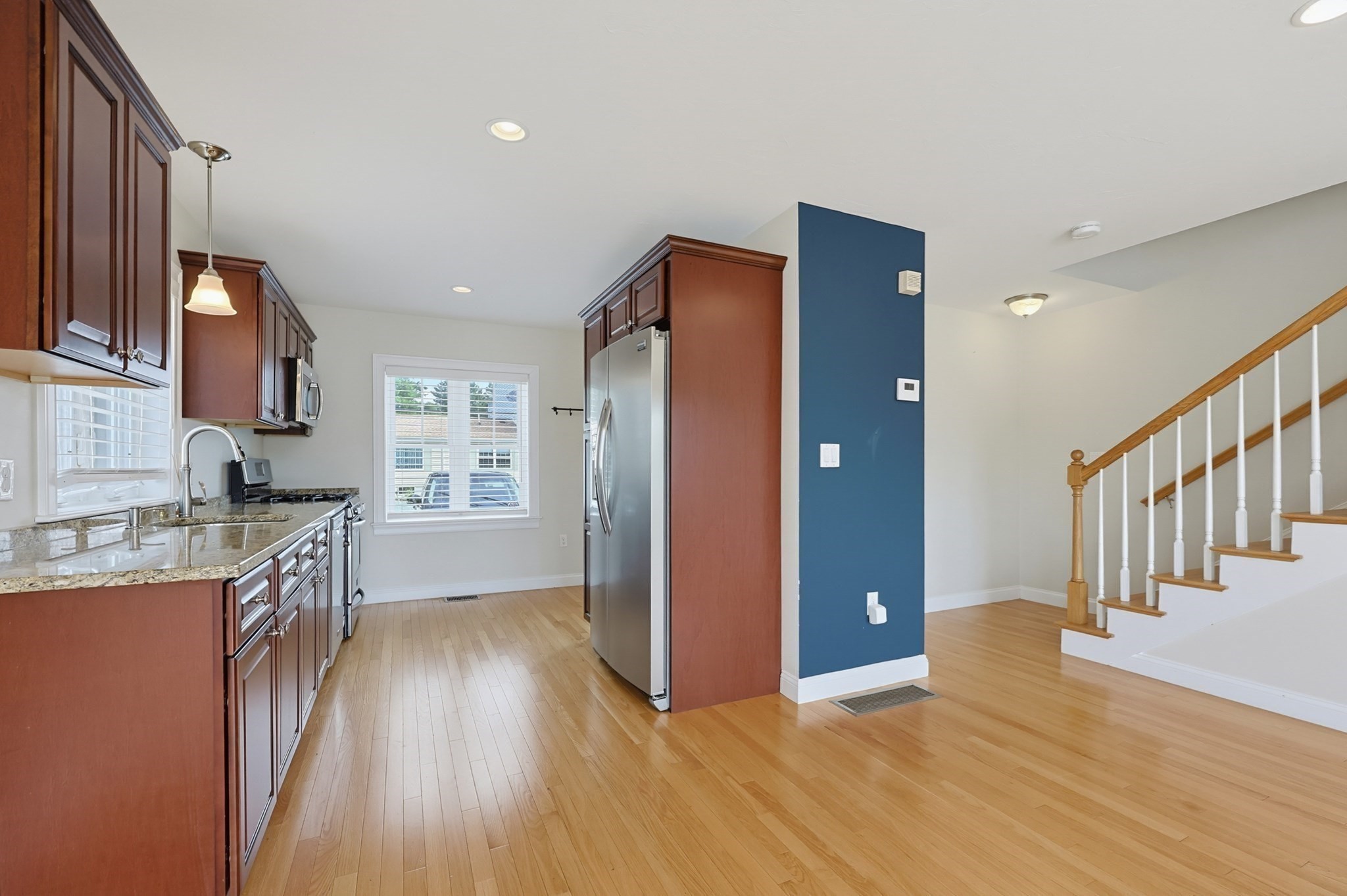 1449 Main St # 4