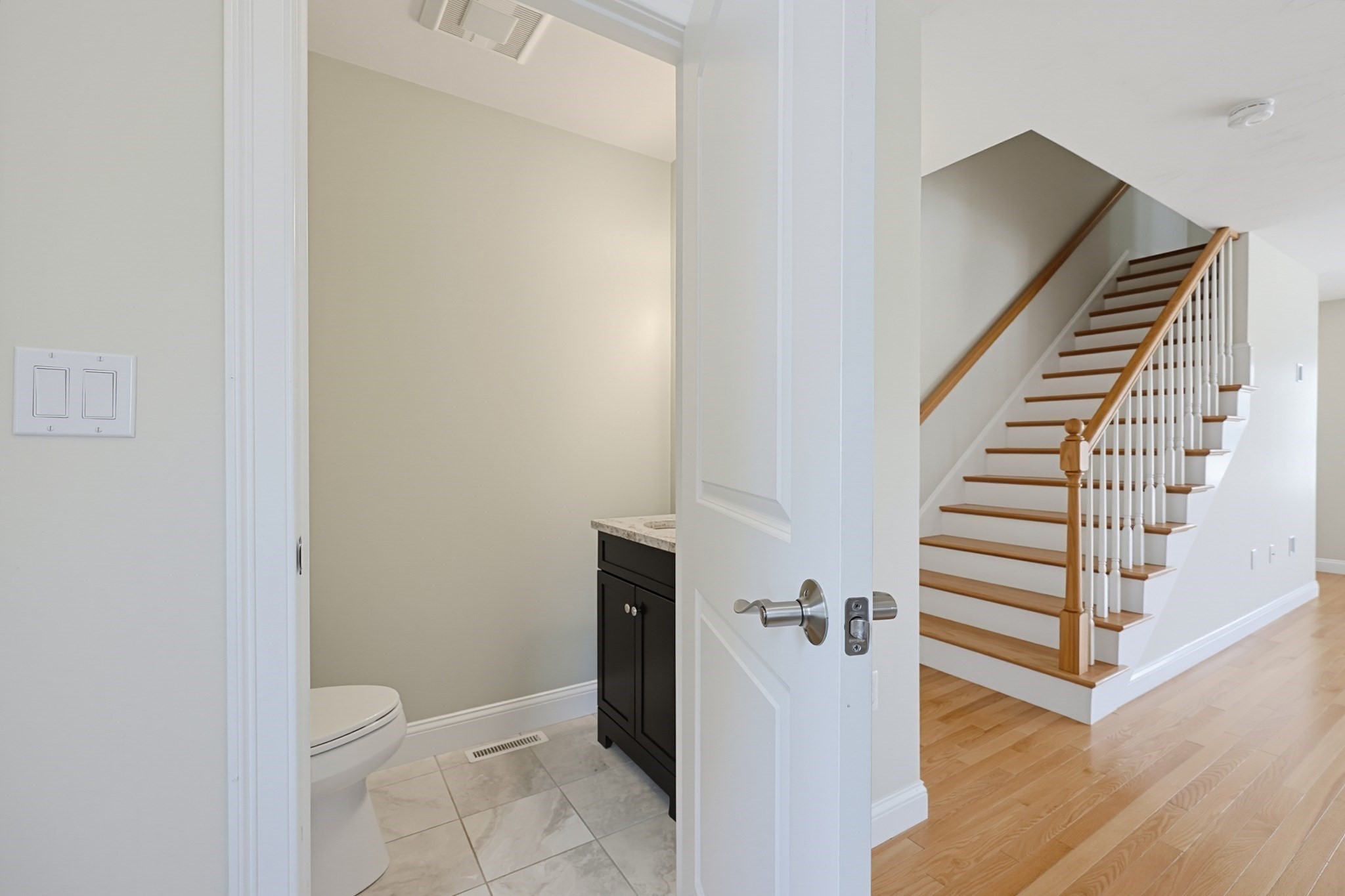 1449 Main St # 4