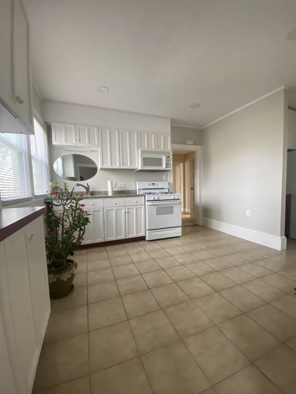 29 Fairview St # 1