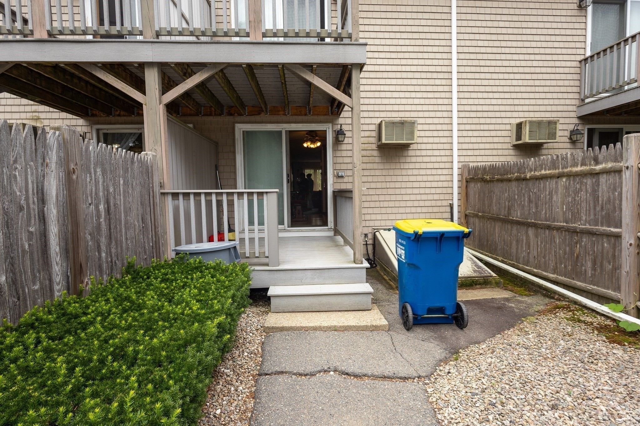 6 Robins St. # 6