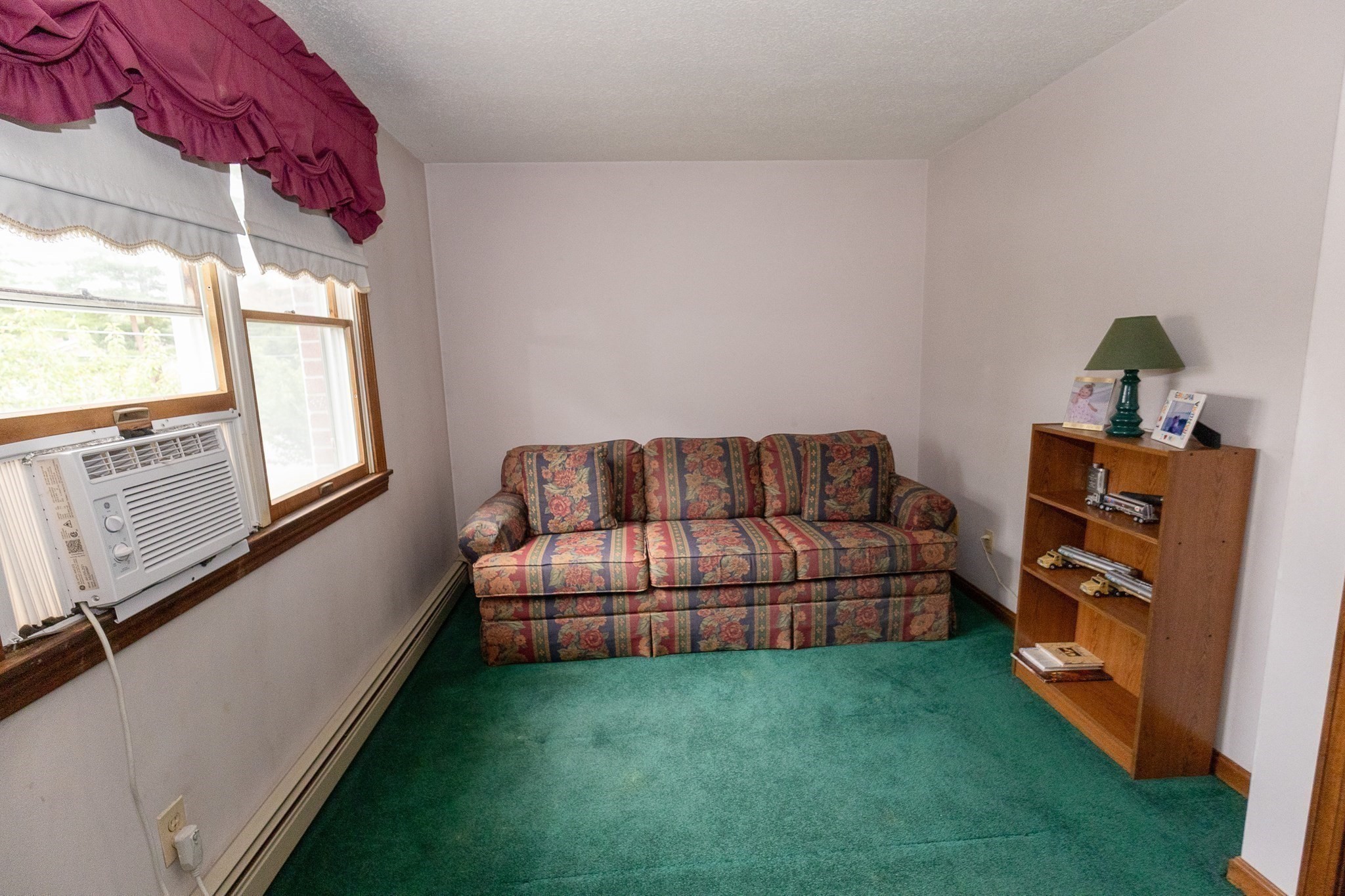 6 Robins St. # 6