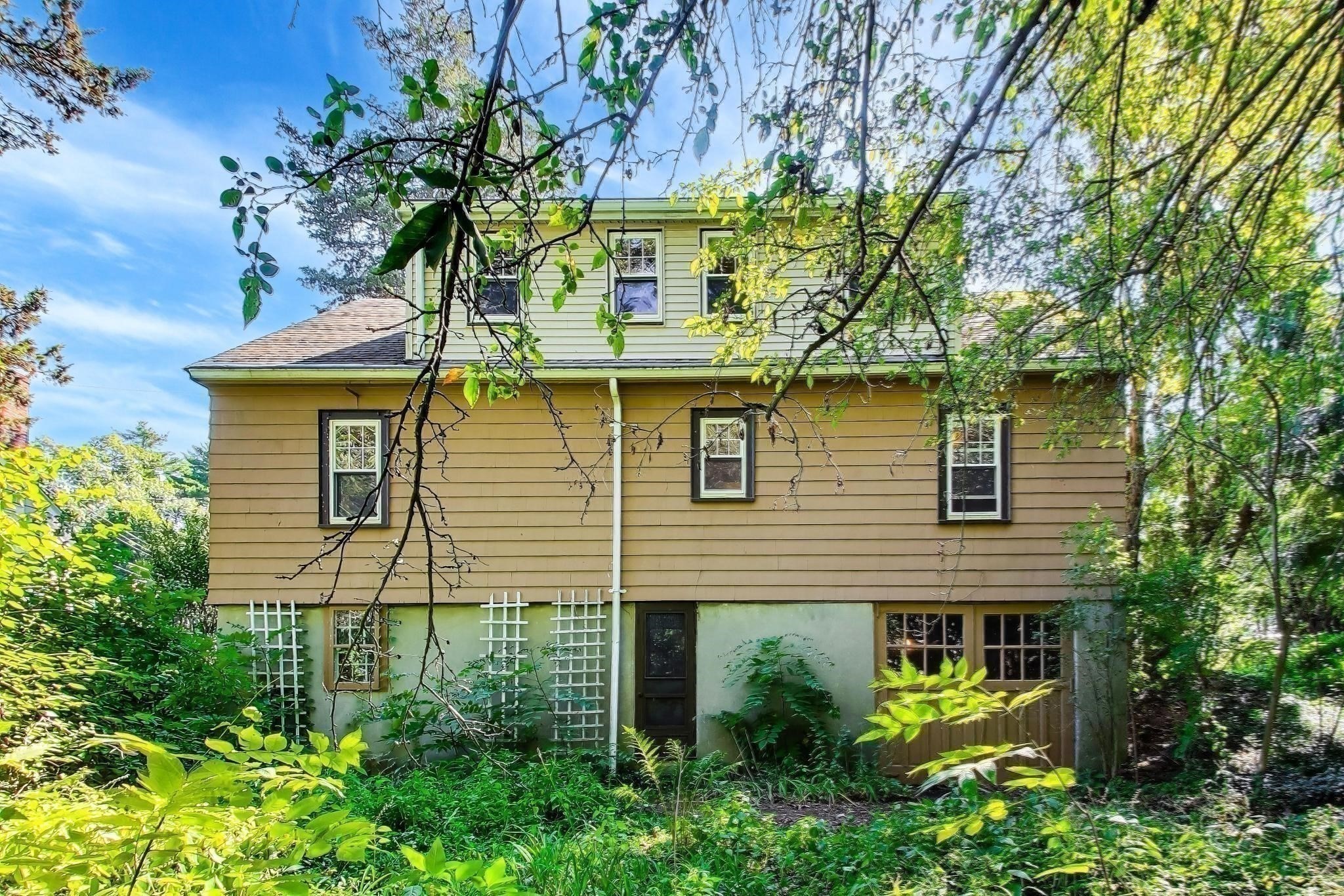72 Sexton Ave