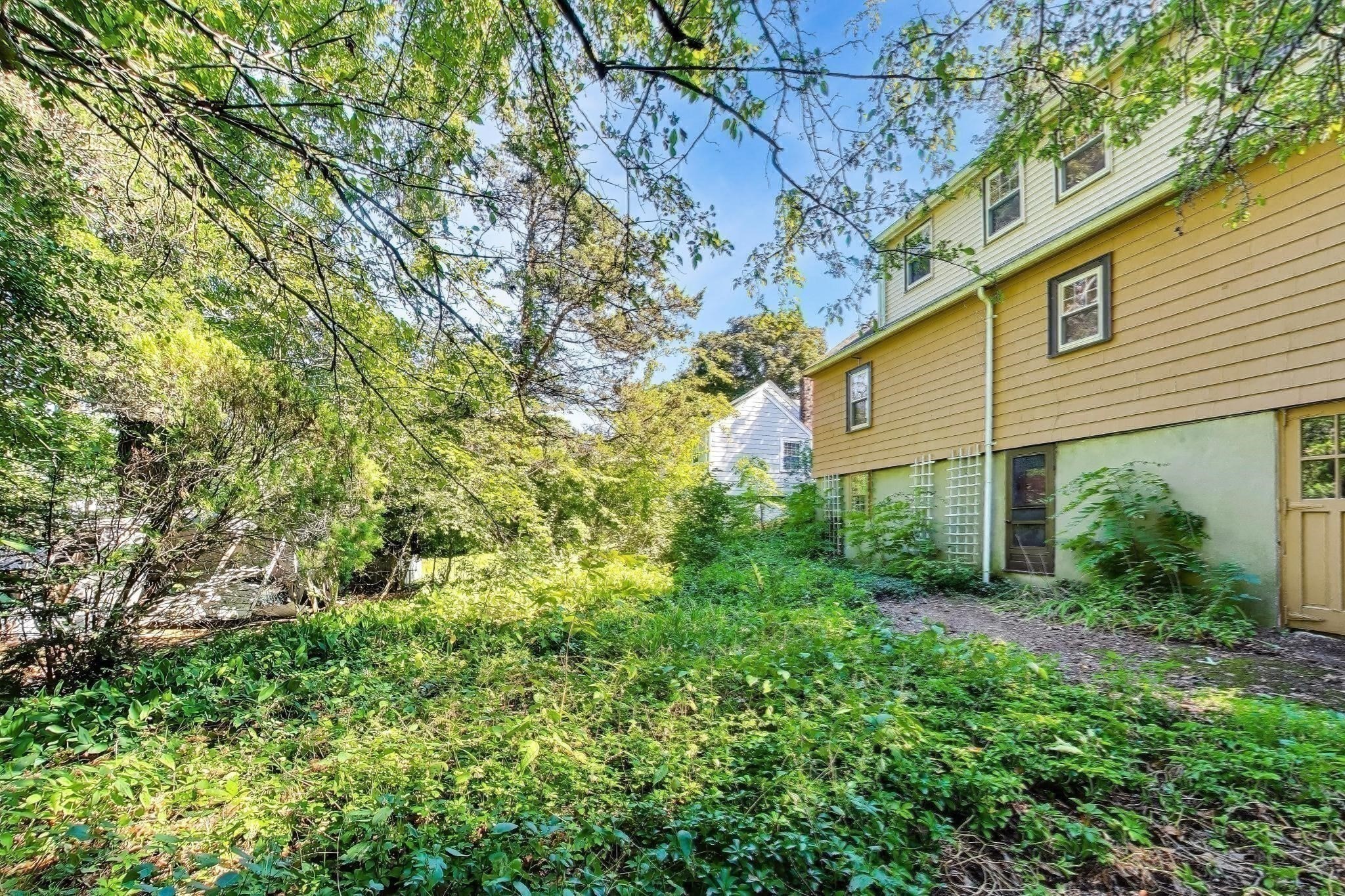 72 Sexton Ave