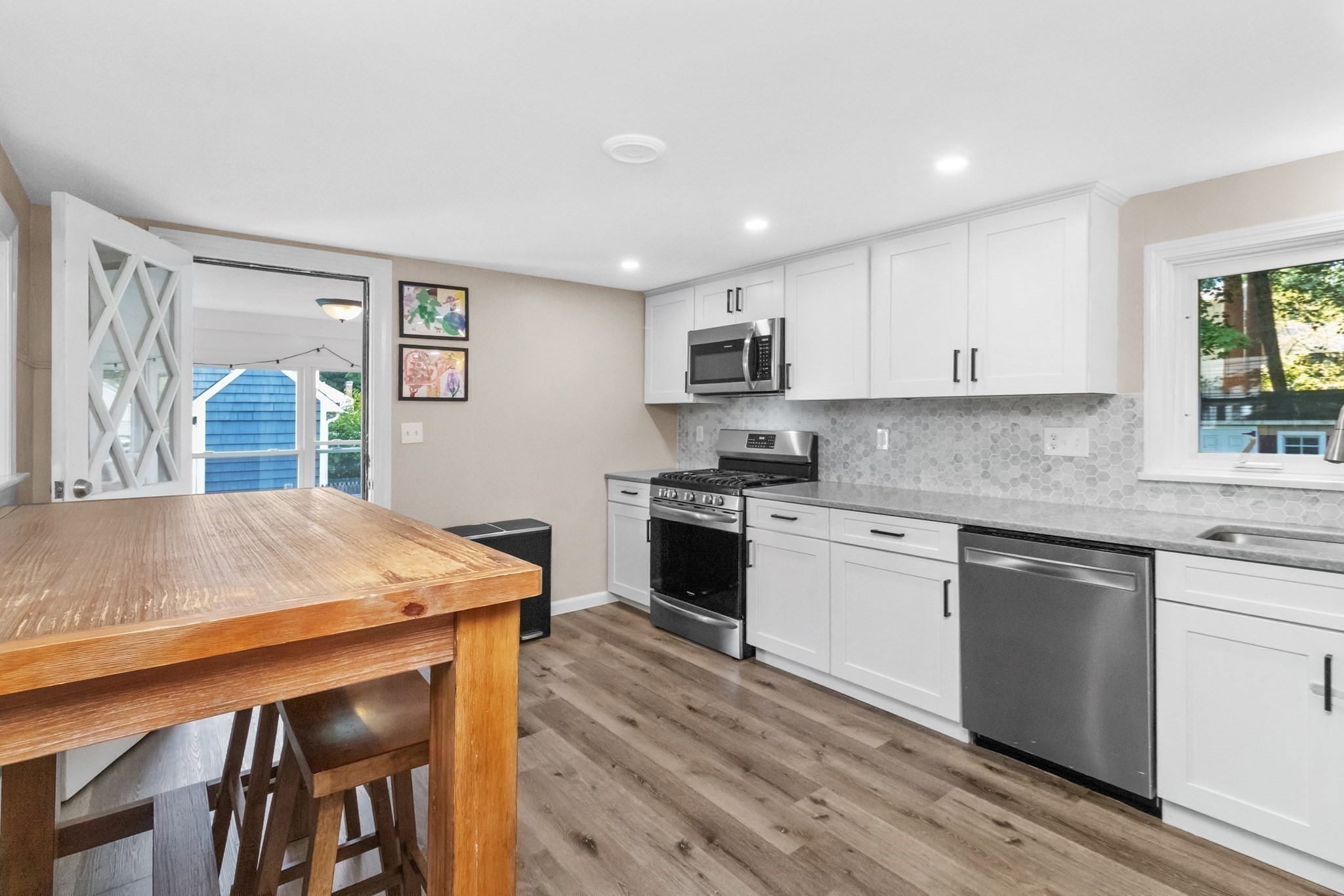 114 Lewis Ave