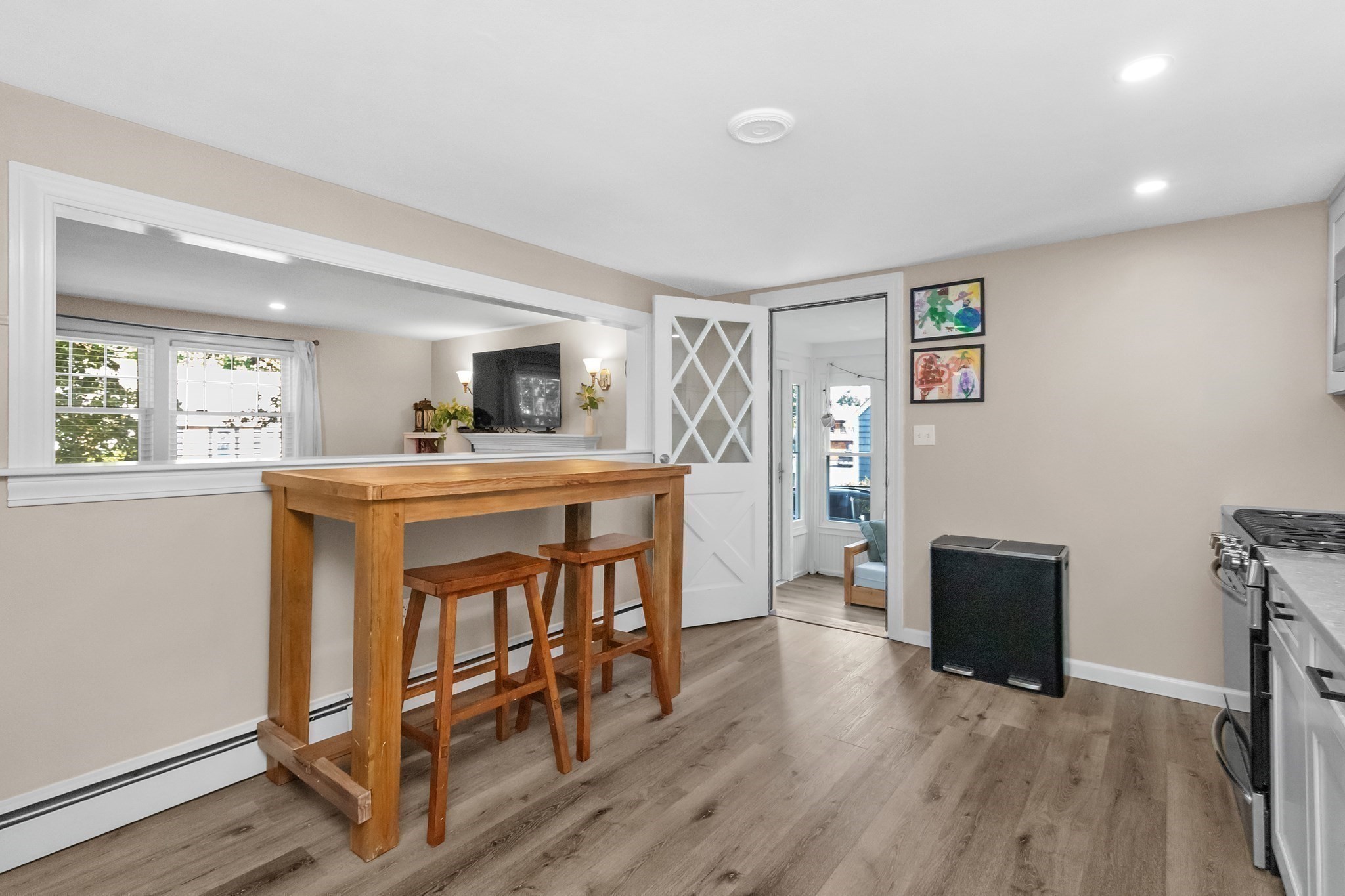 114 Lewis Ave