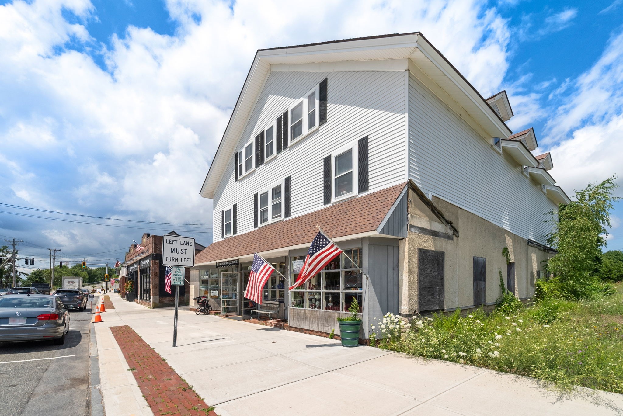61 Main St