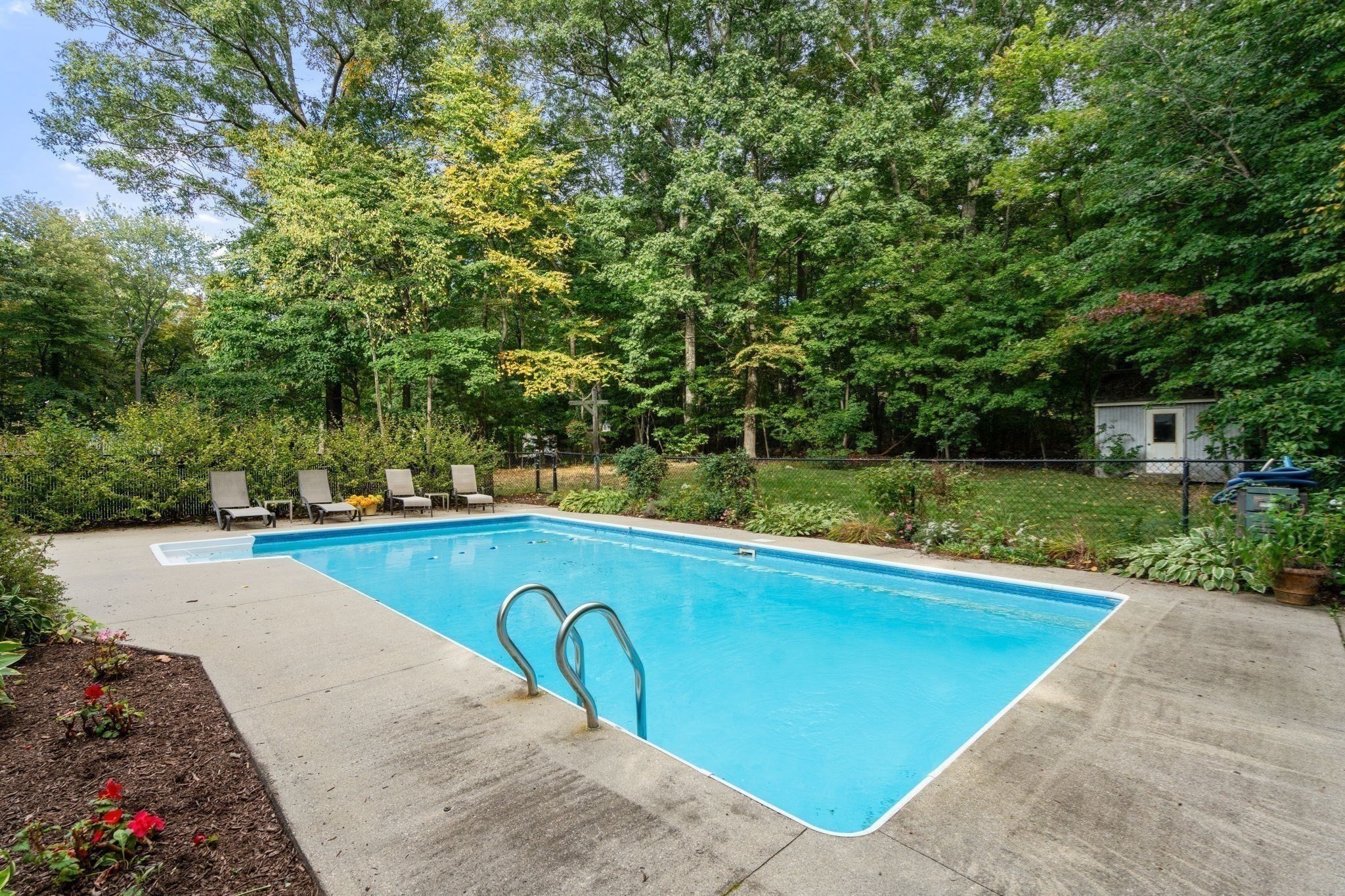 31 Raymond Way