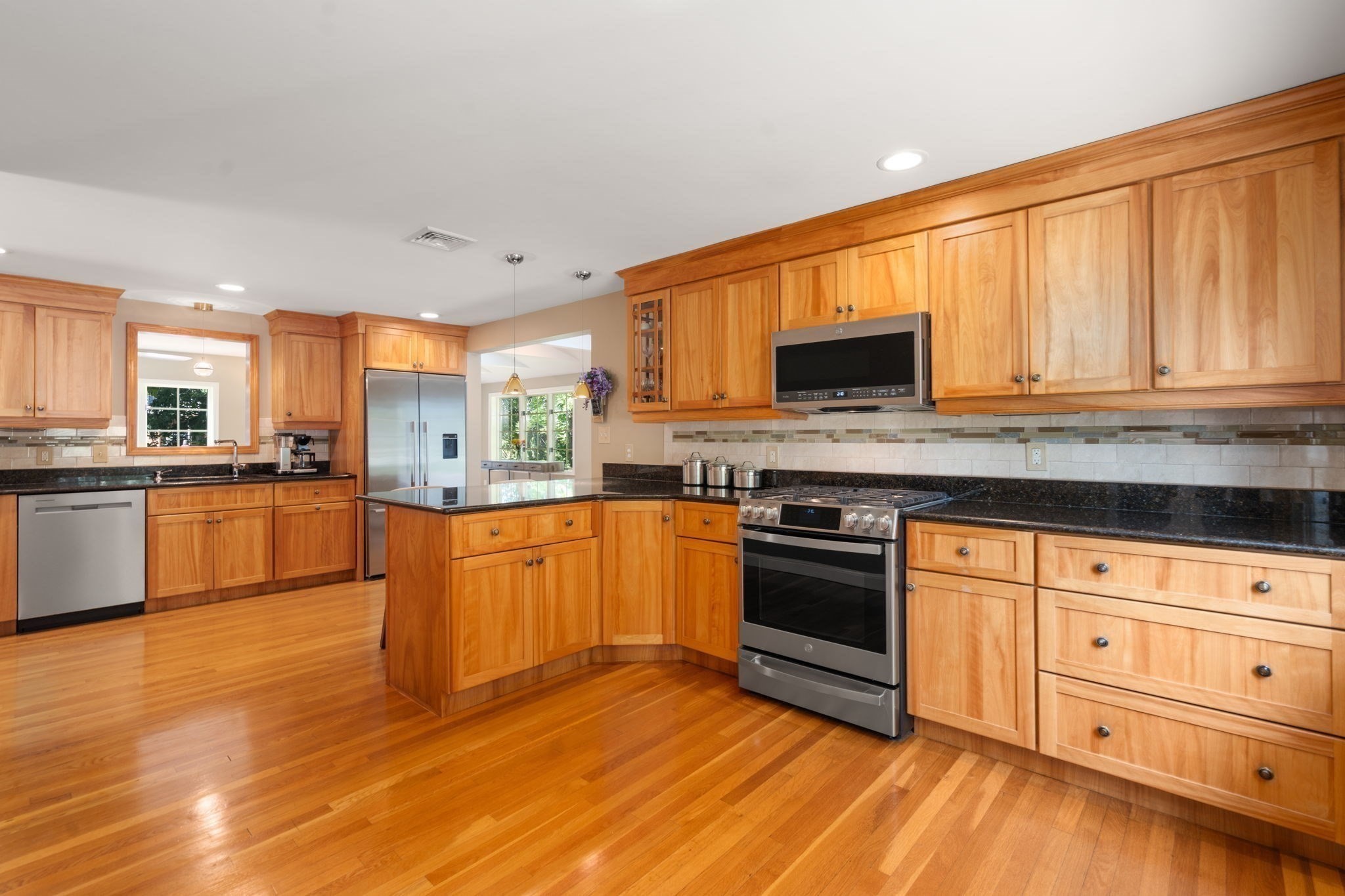 7 Cape Cod Ln