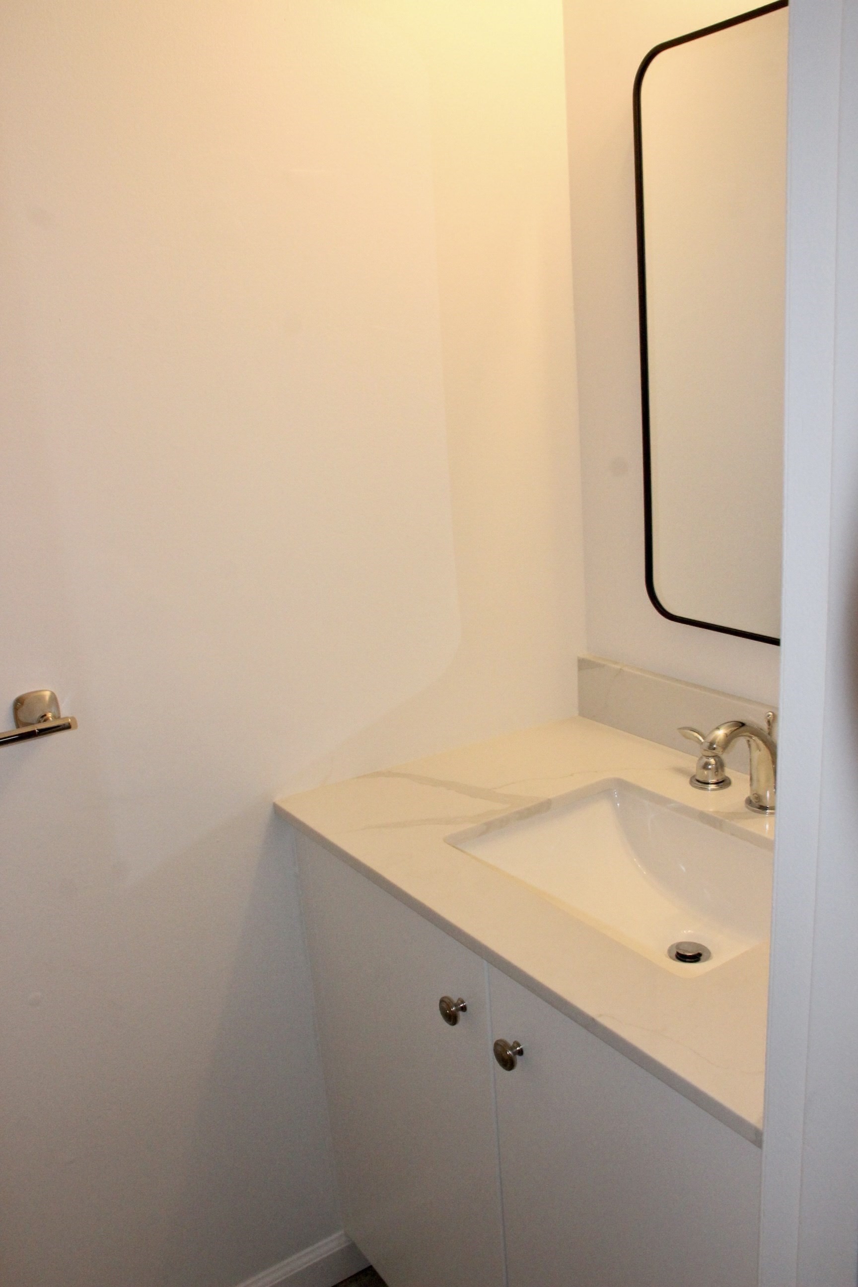 12 Pleasant St # 12