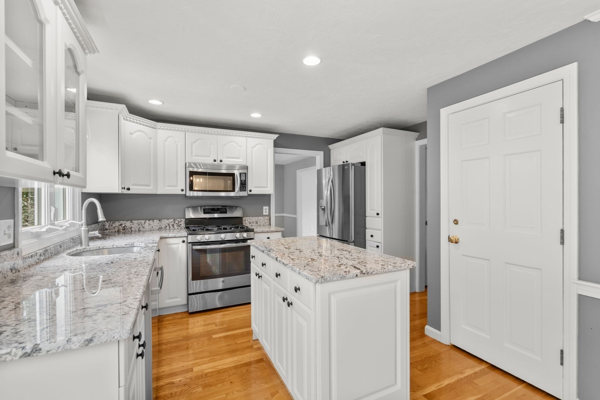 26 Waterview Drive