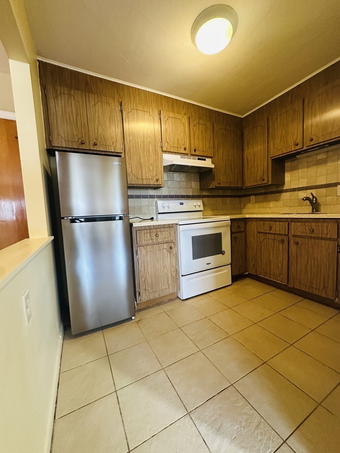 624 Hyde Park Ave # C3