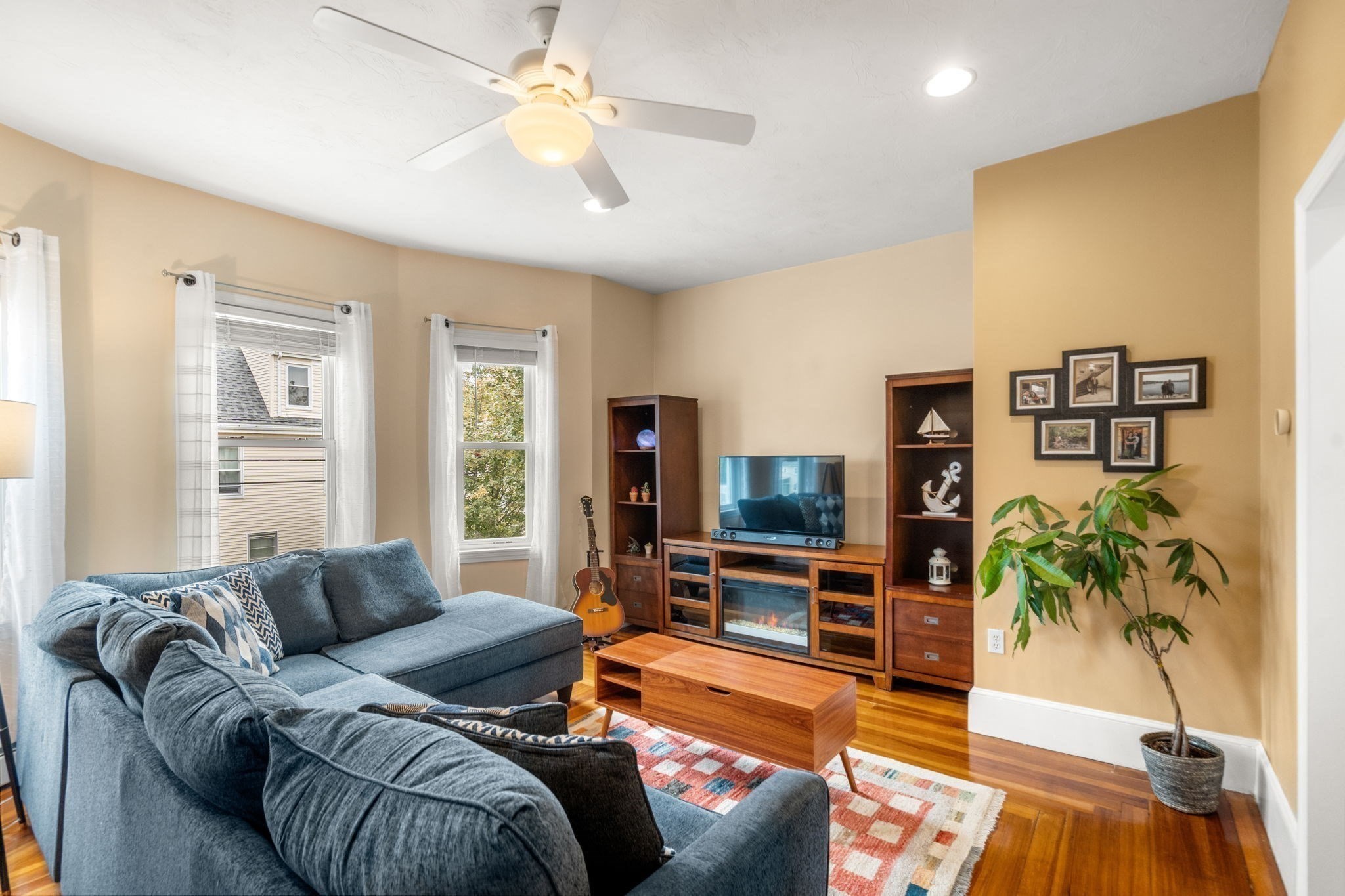 111 Sumner St # 2