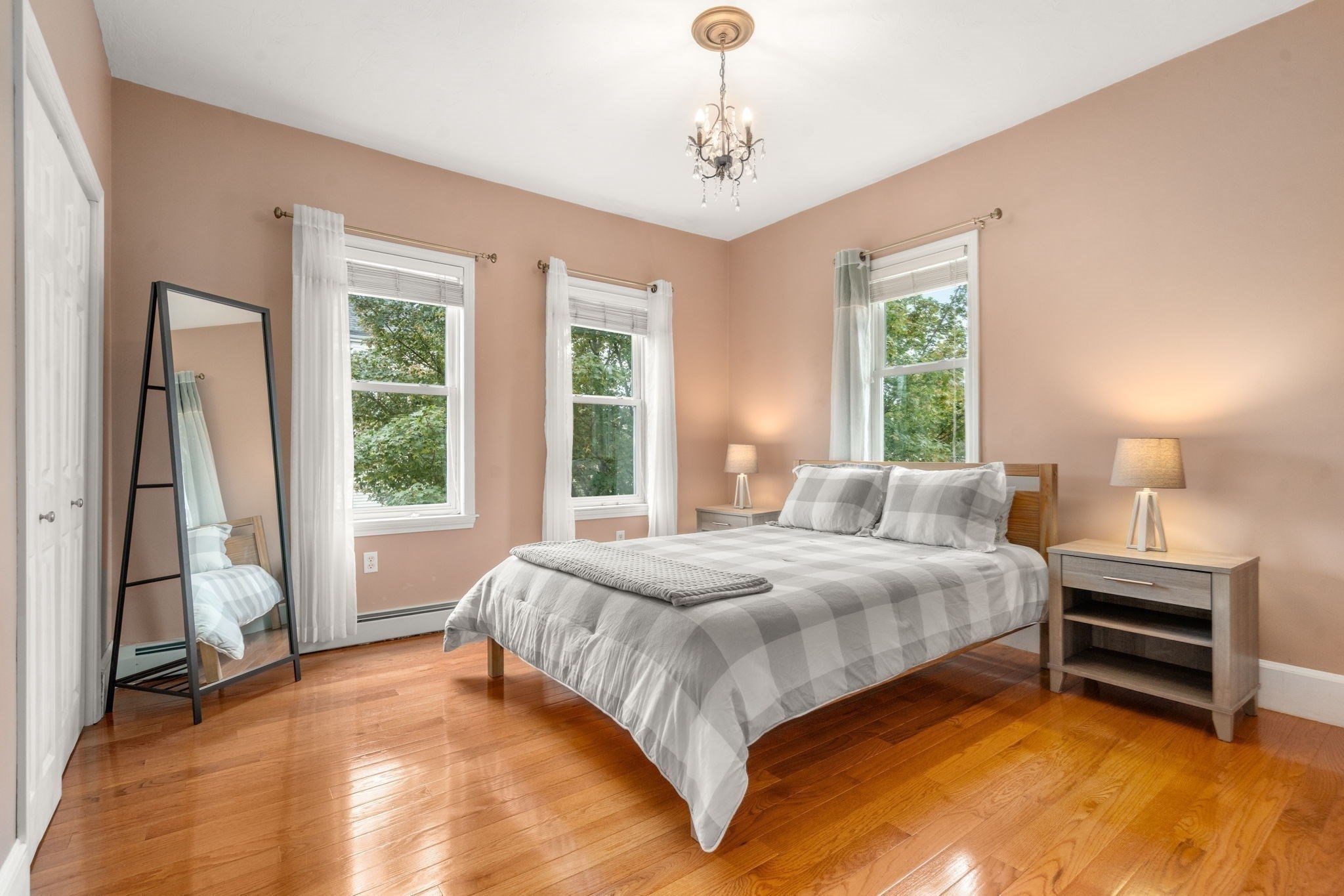 111 Sumner St # 2