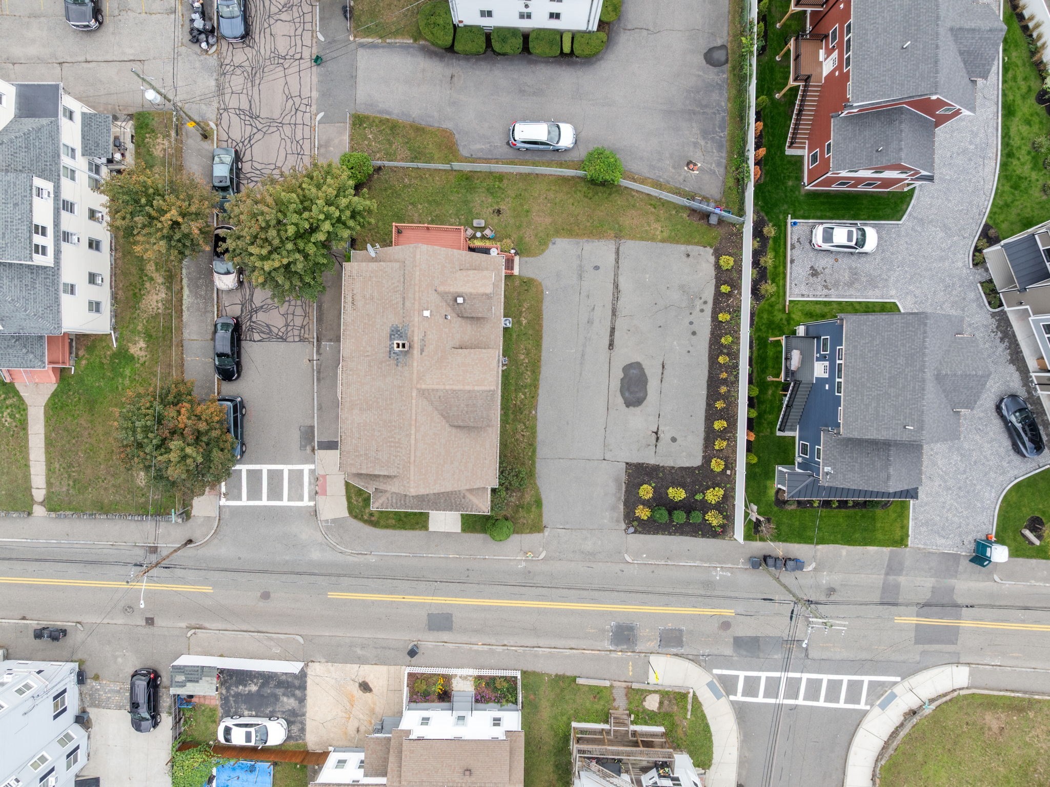 111 Sumner St # 2