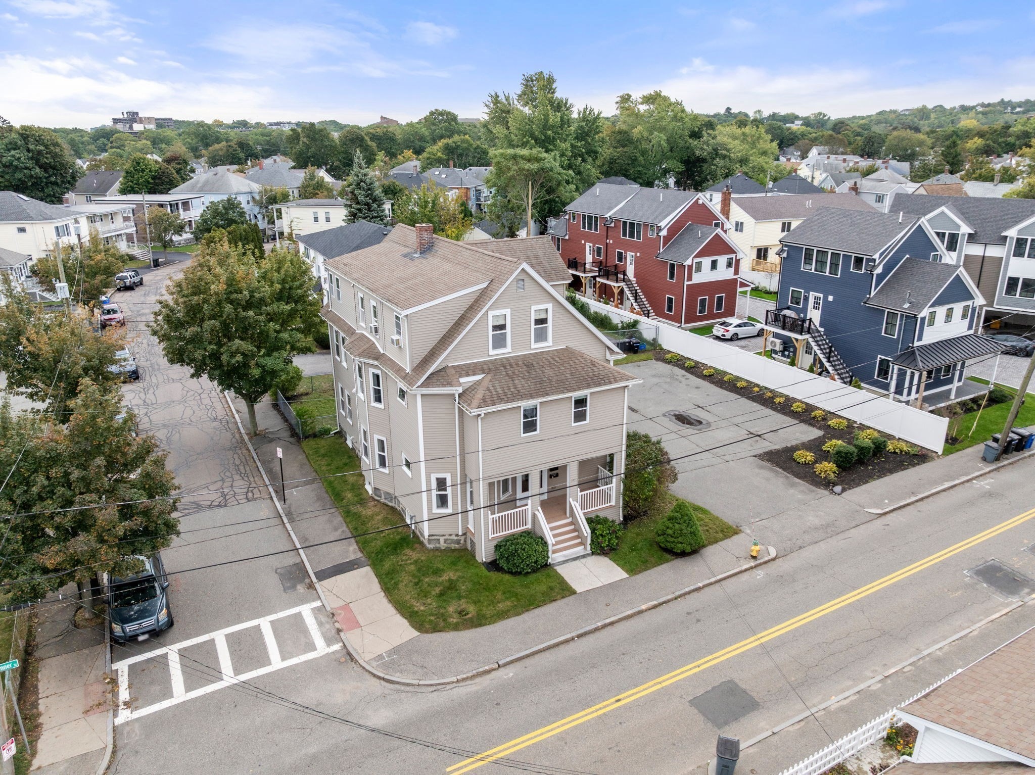 111 Sumner St # 2