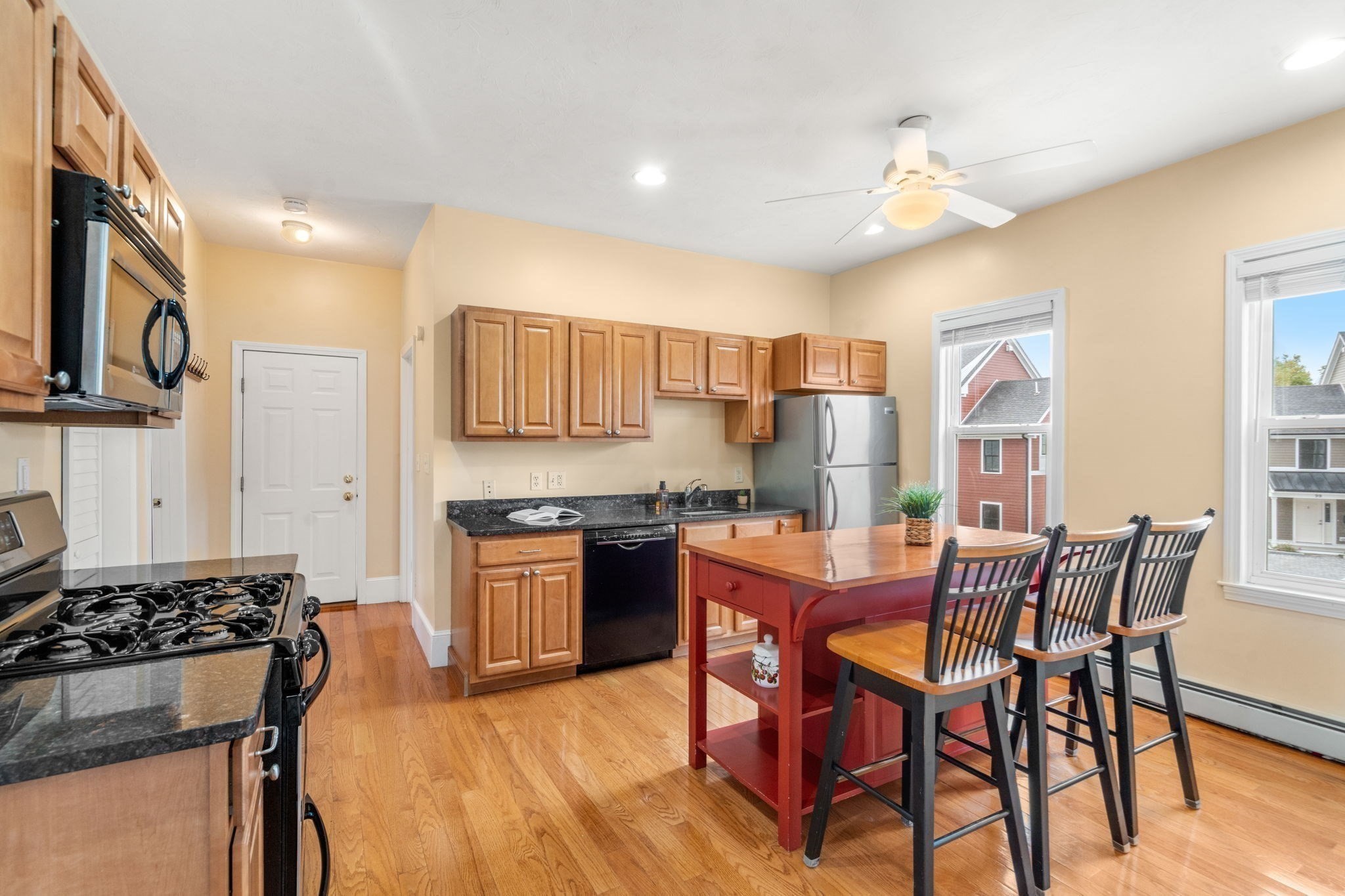 111 Sumner St # 2
