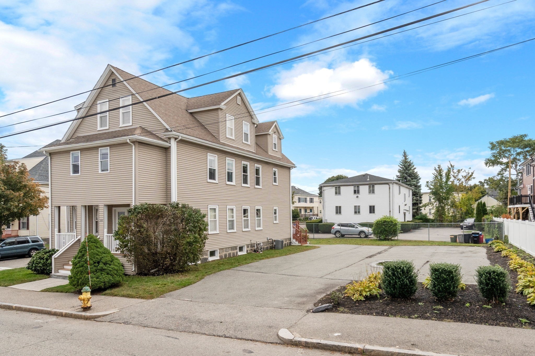 111 Sumner St # 2