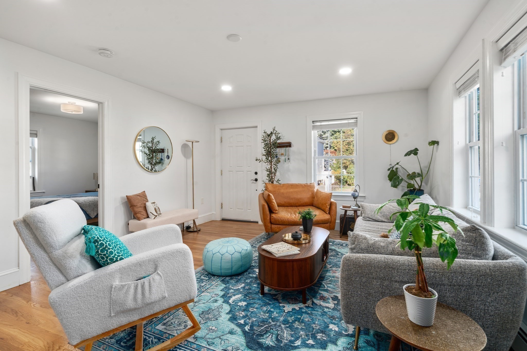 44 Holmes Rd