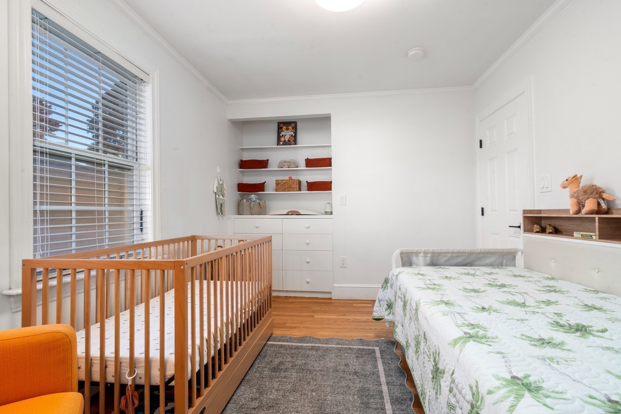 44 Holmes Rd