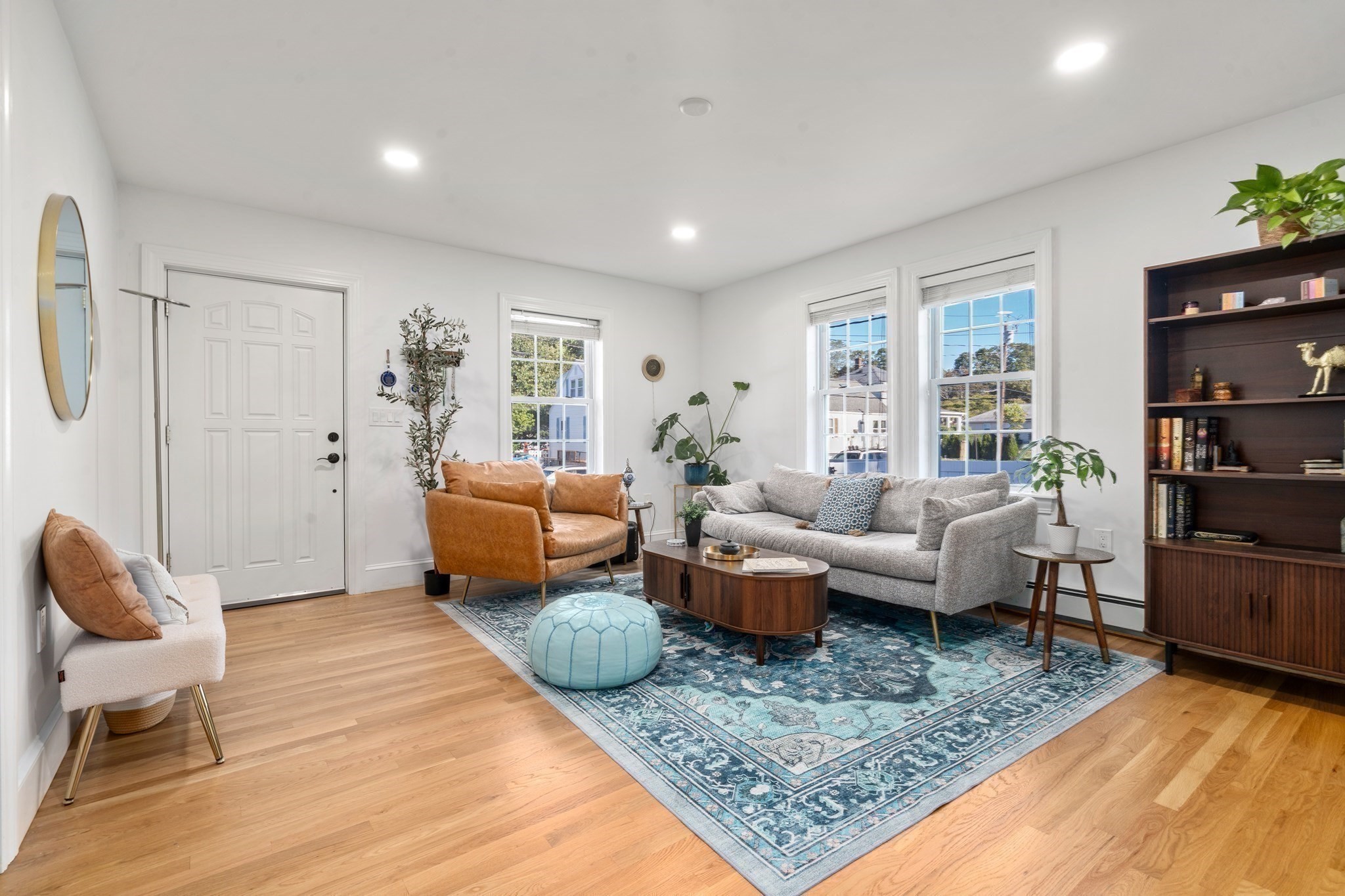 44 Holmes Rd